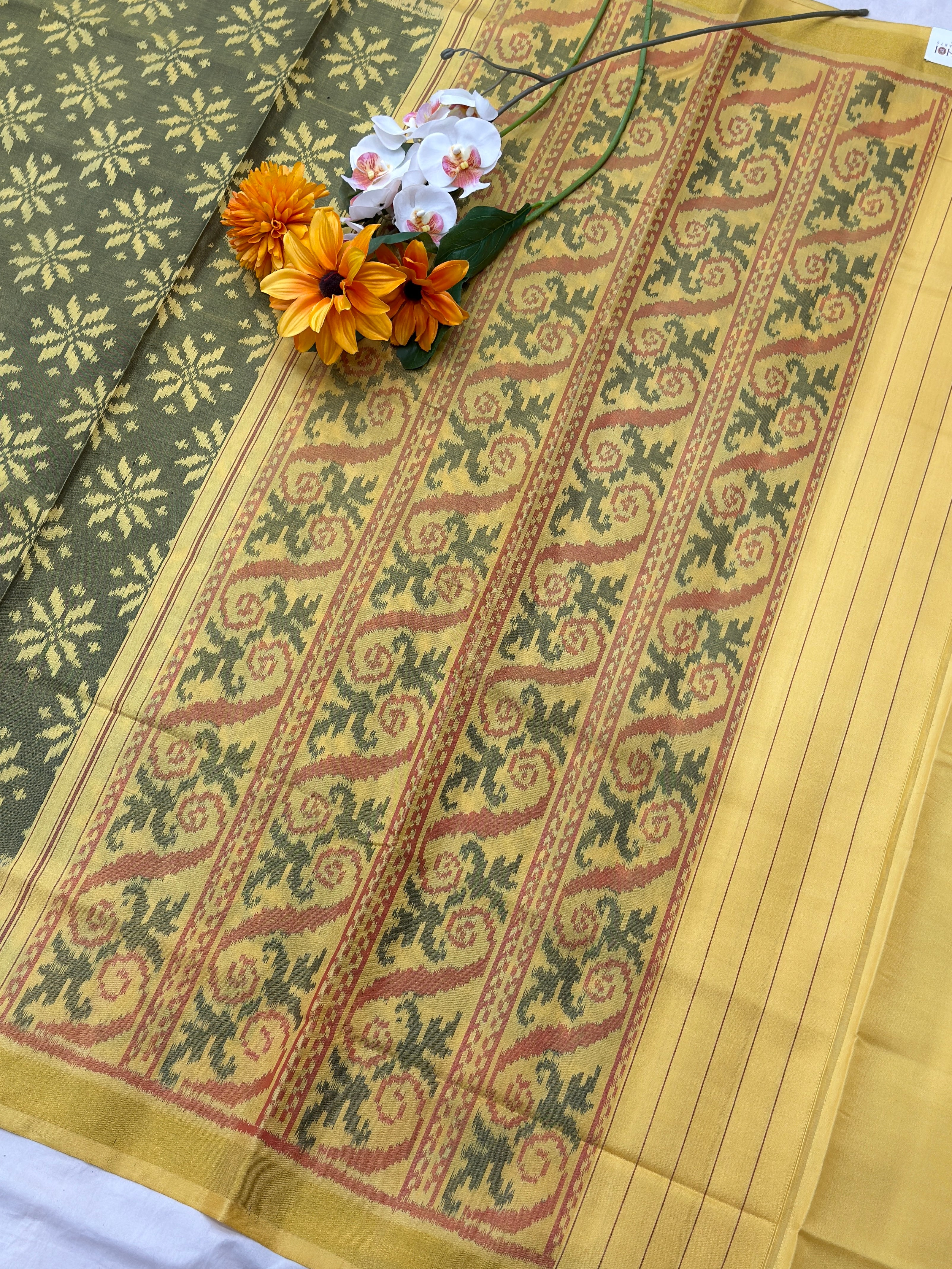Light yellow & Grey Design Single Ikat Patola saree