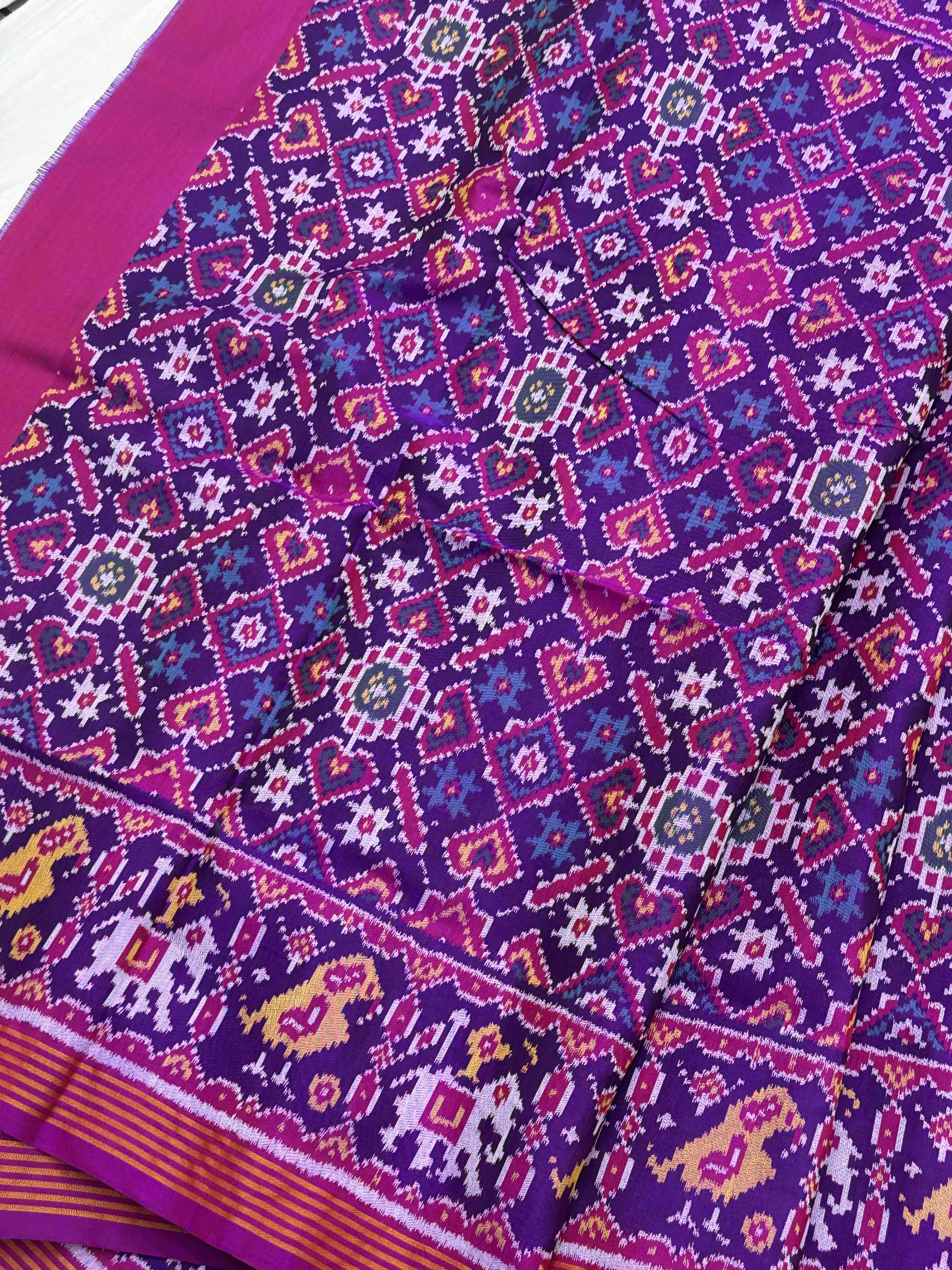 Magenta Pink vhora Gaji Single Ikat Patola
