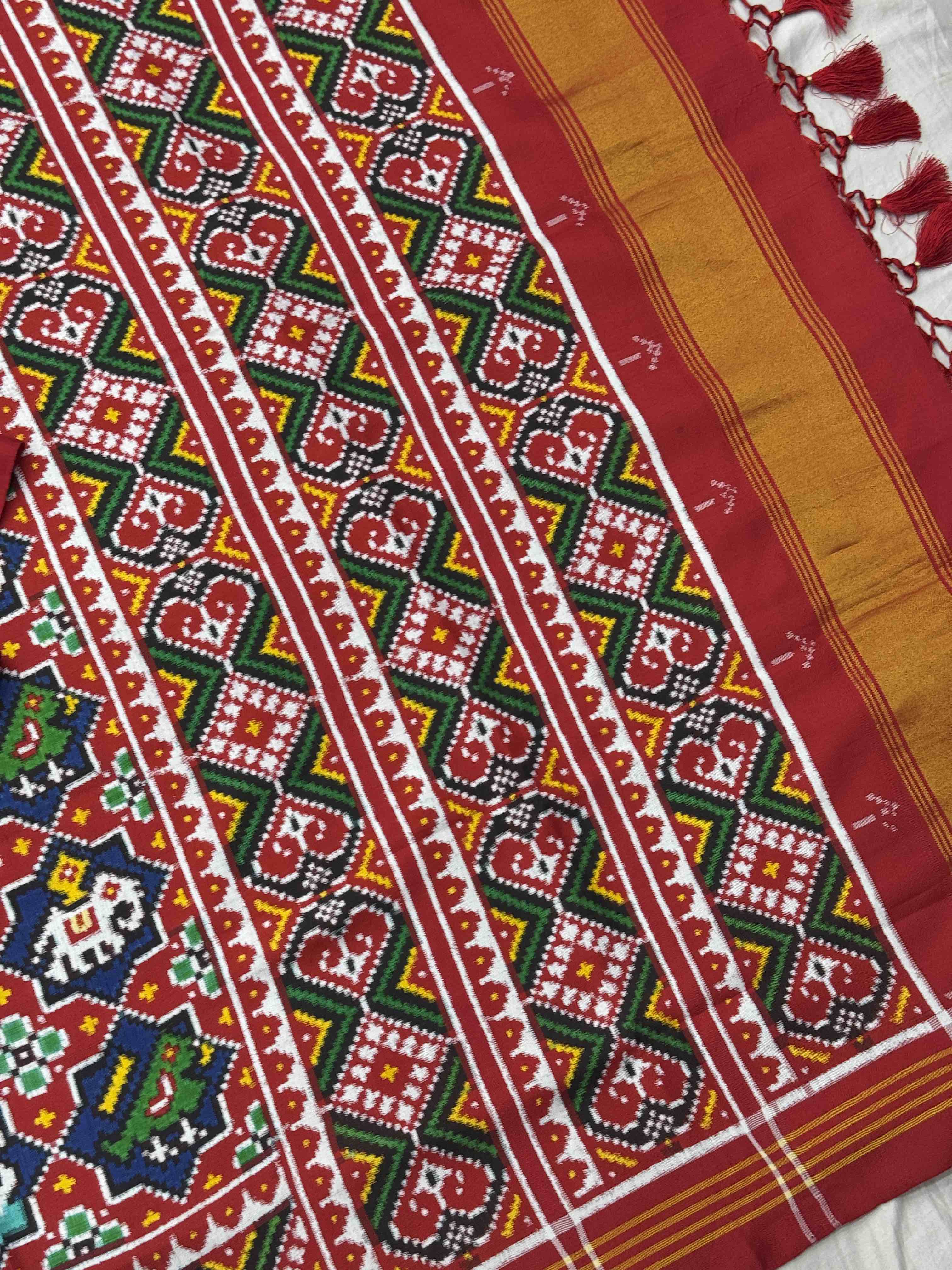 Red Blue Star figure Patan Patola