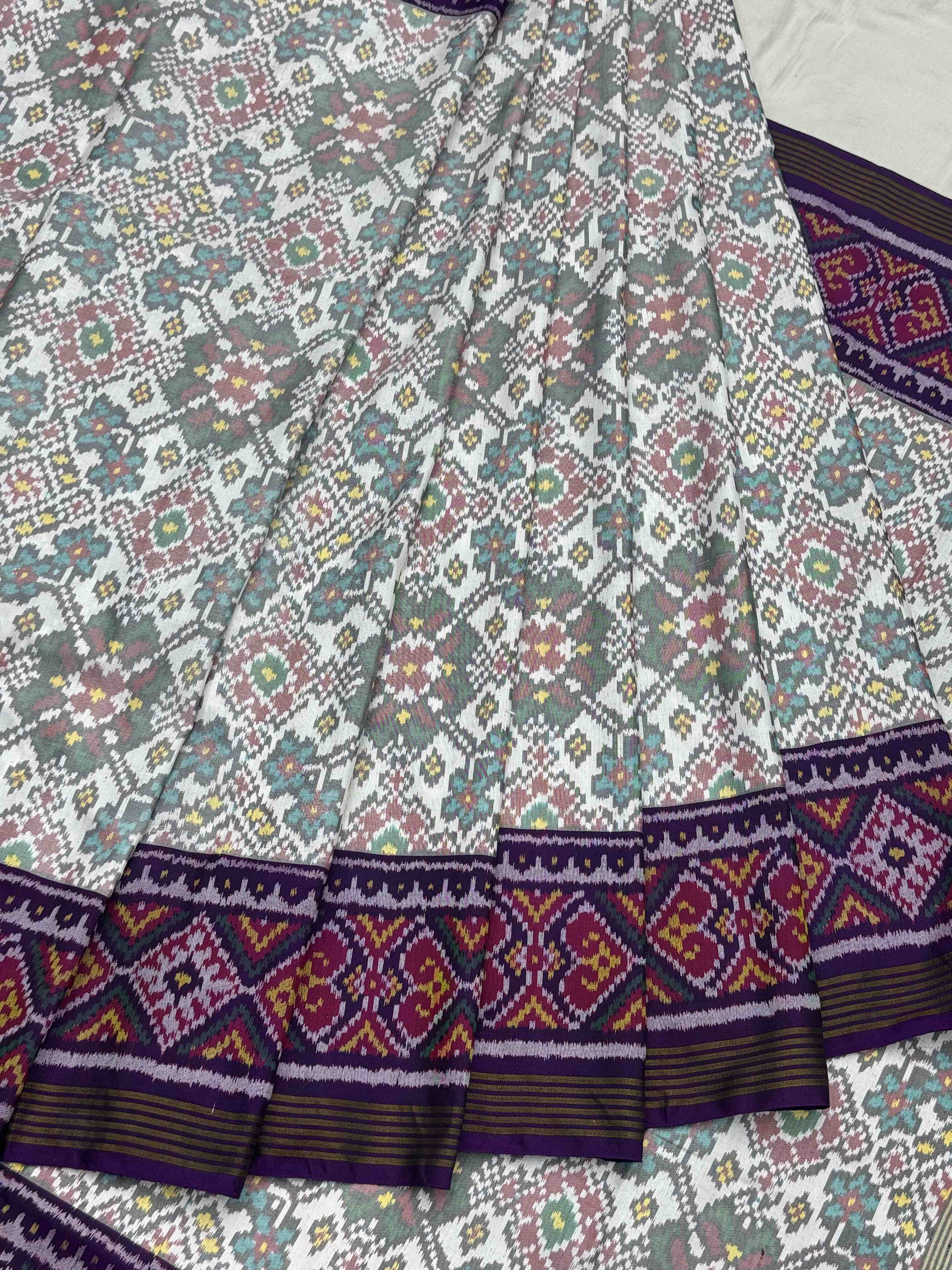 Purple & white navratan Patola Saree