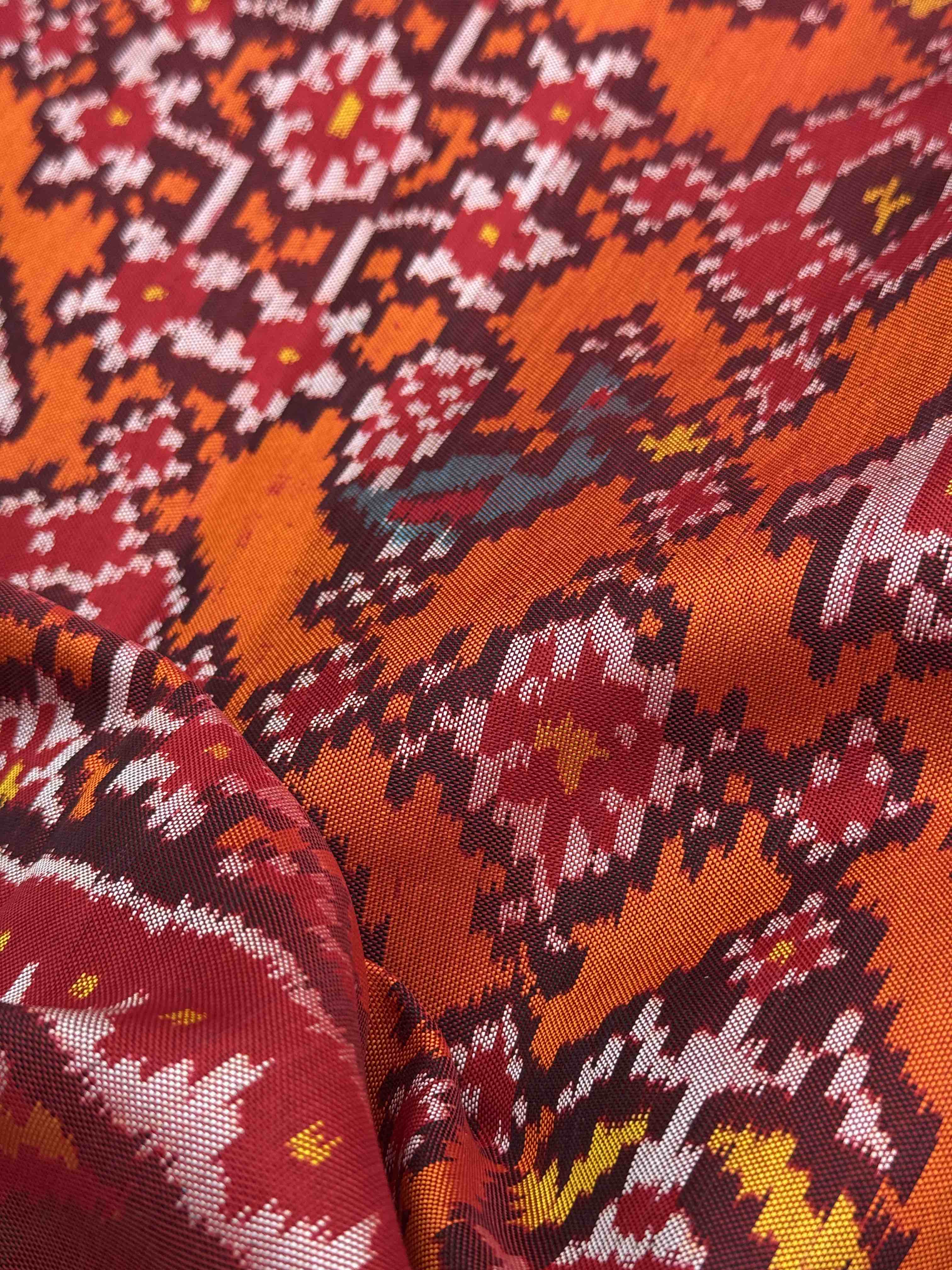 Red & orange narikunj navratan Patola Saree