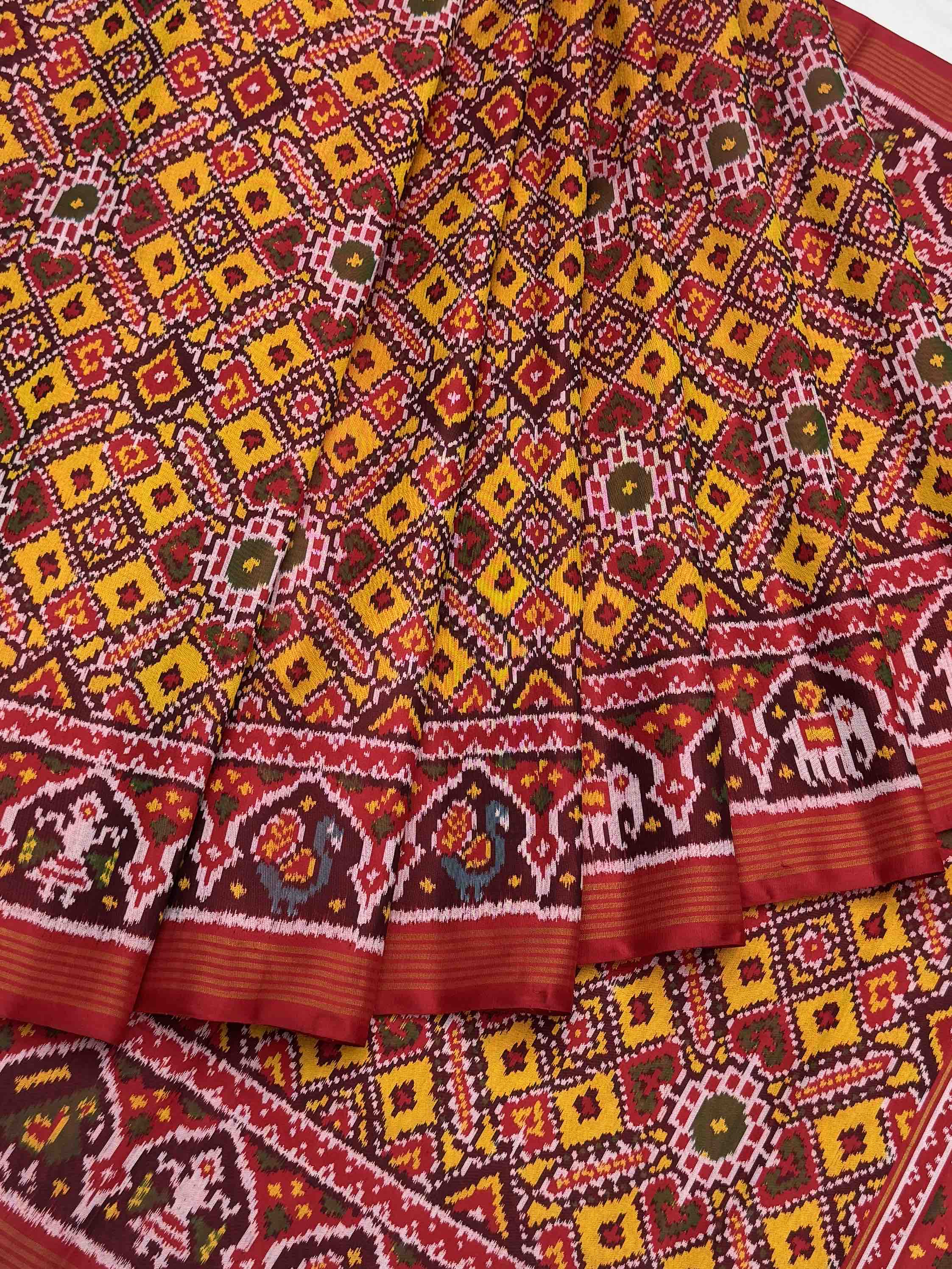 Maroon & Muserd Manekchawk Single Ikat Patola