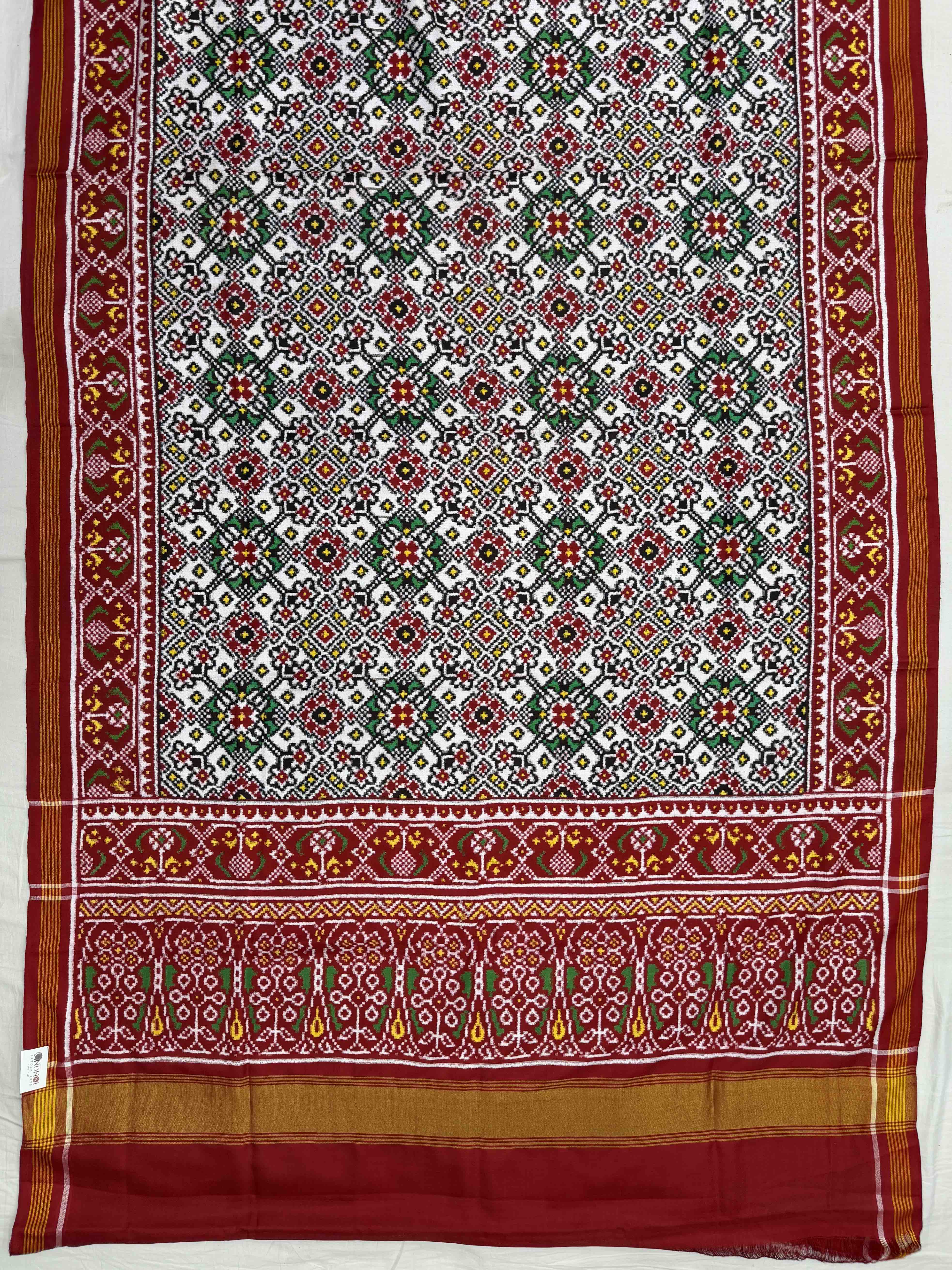 Red & white Navartan Patan Patola