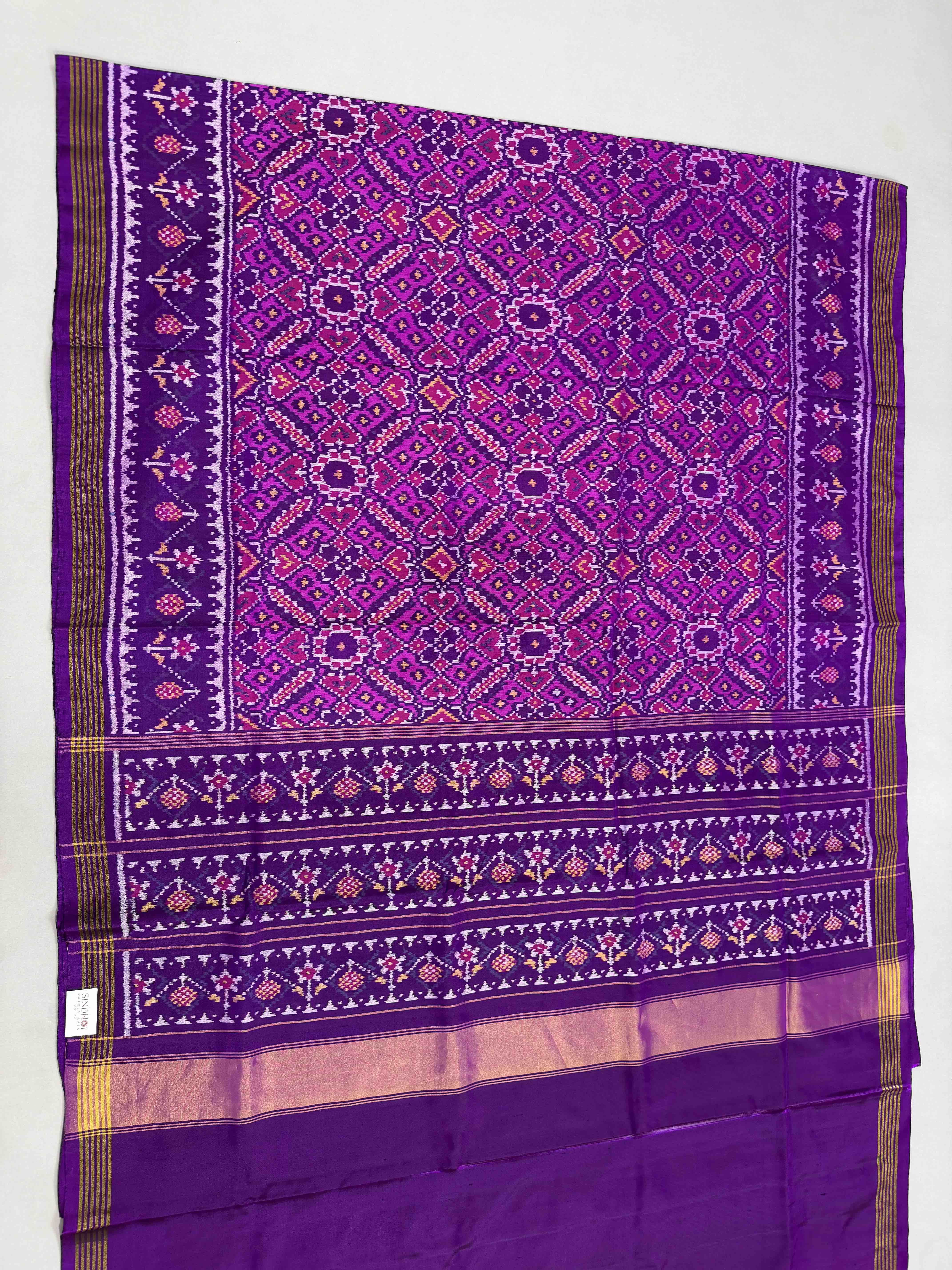 Magenta & Pink Manekchawk patola saree