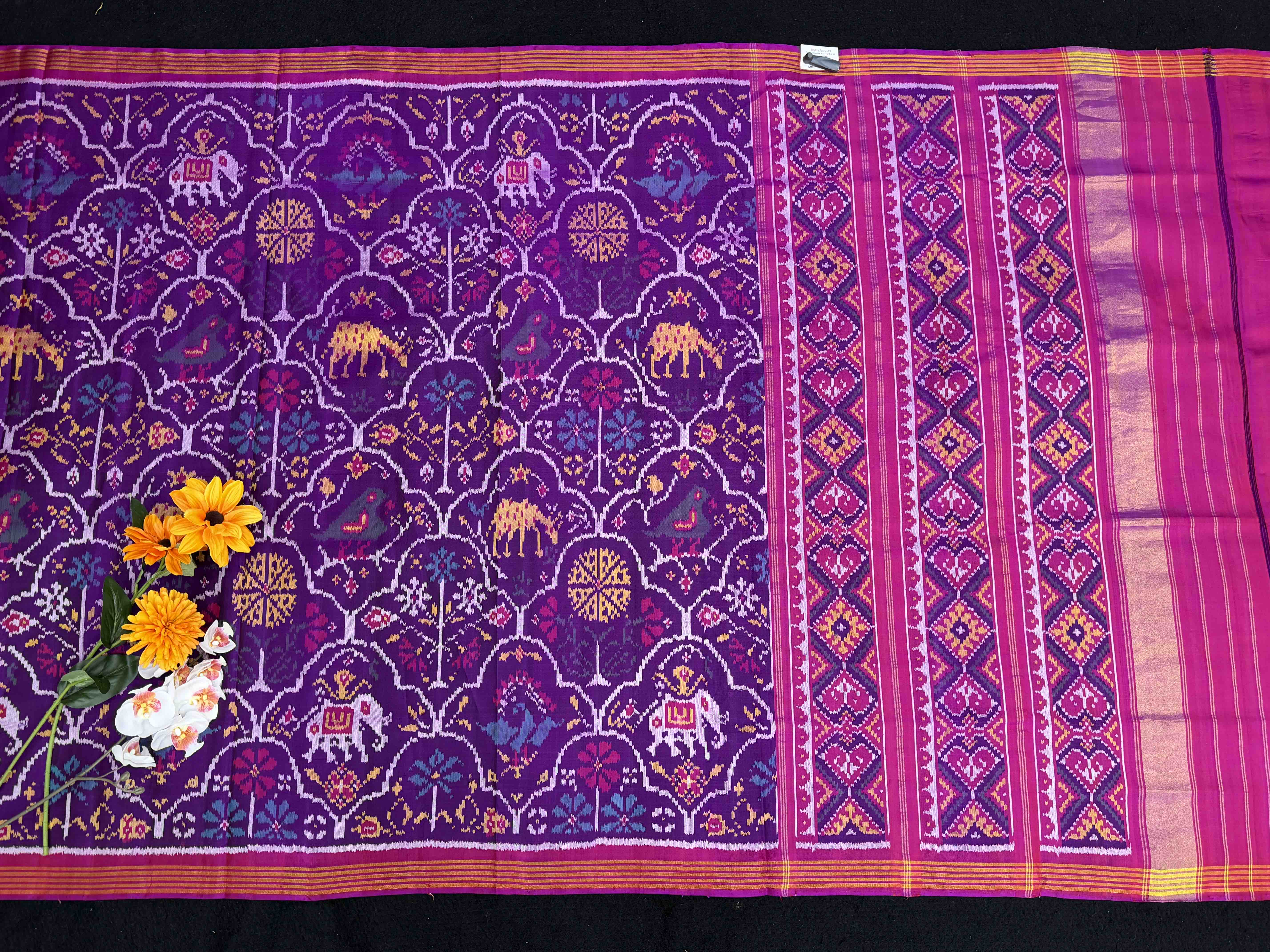 Purple pink figure design Patola Saree