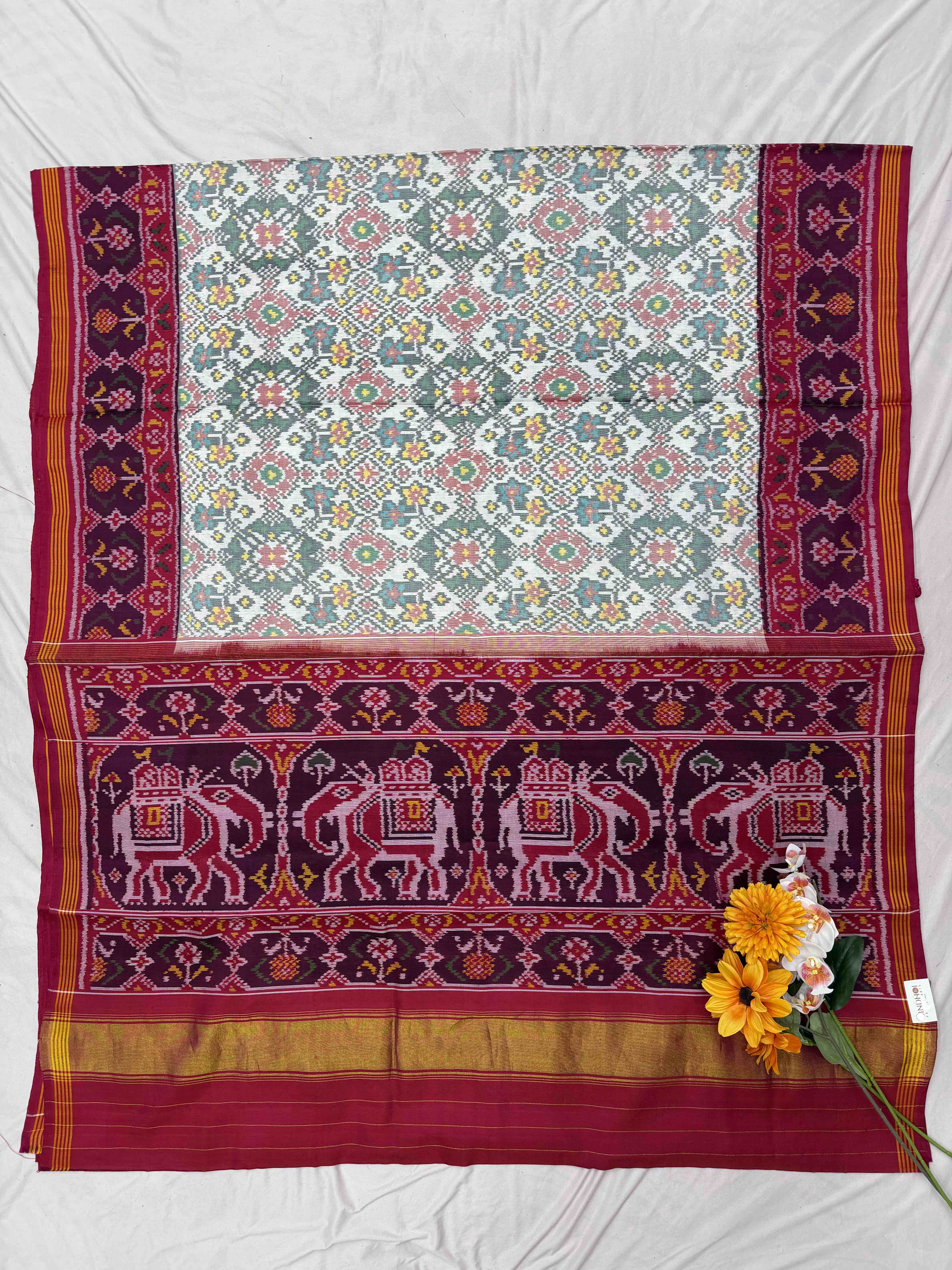 Pink & white elephant pallu navaratan Patola Saree