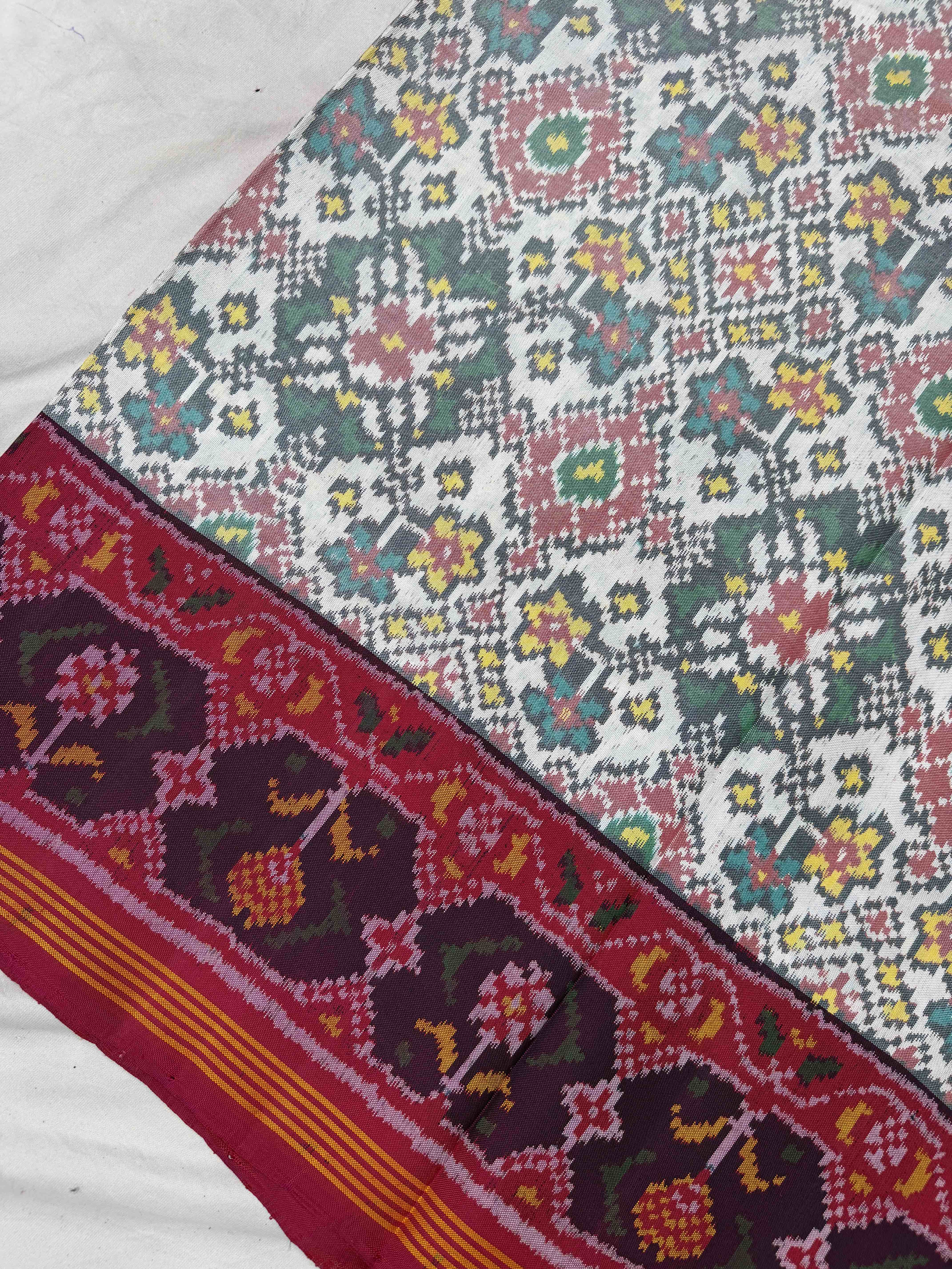 Pink & white elephant pallu navaratan Patola Saree