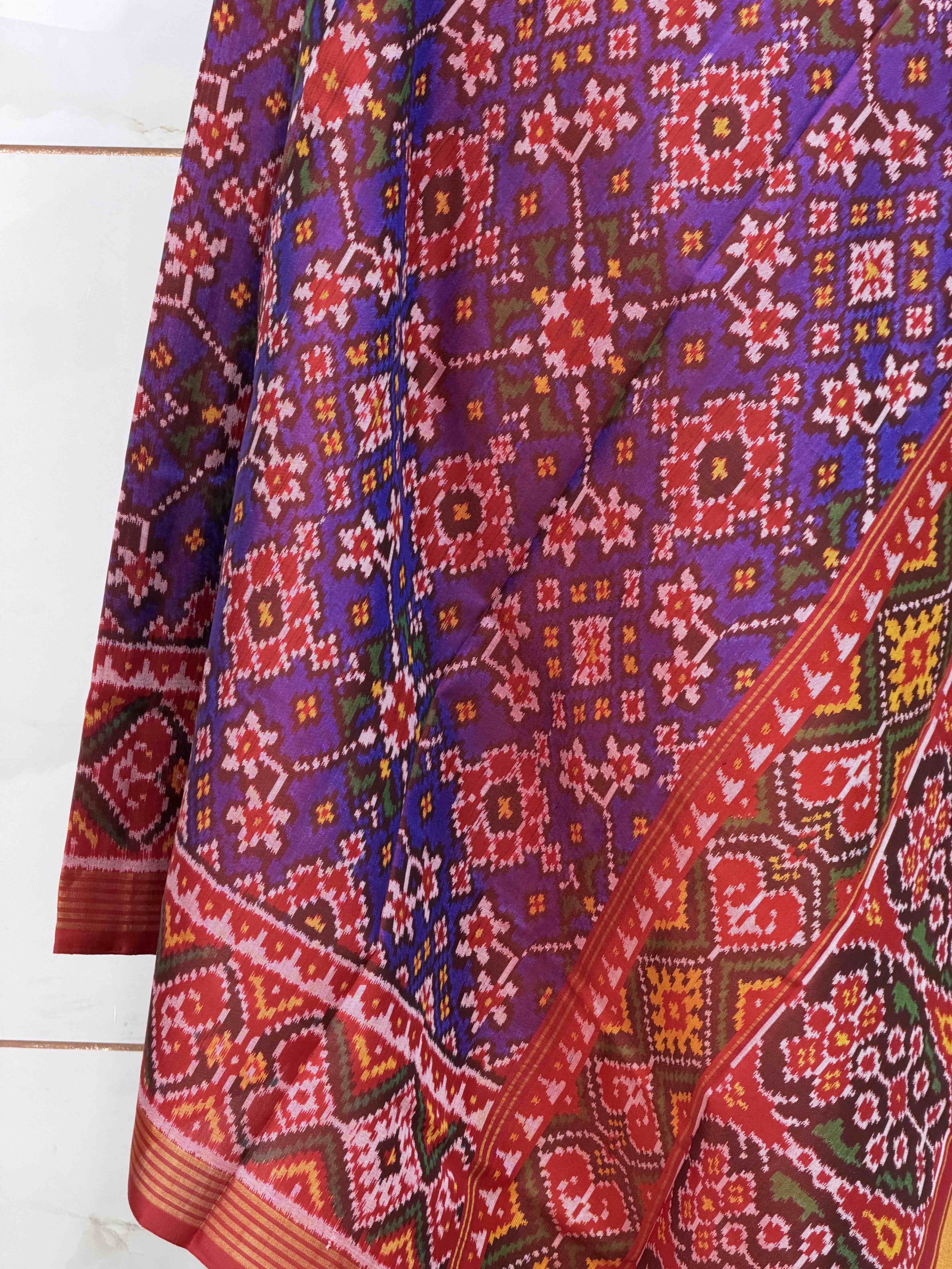 Red & magenta purple Navaratan single ikat Dupatta