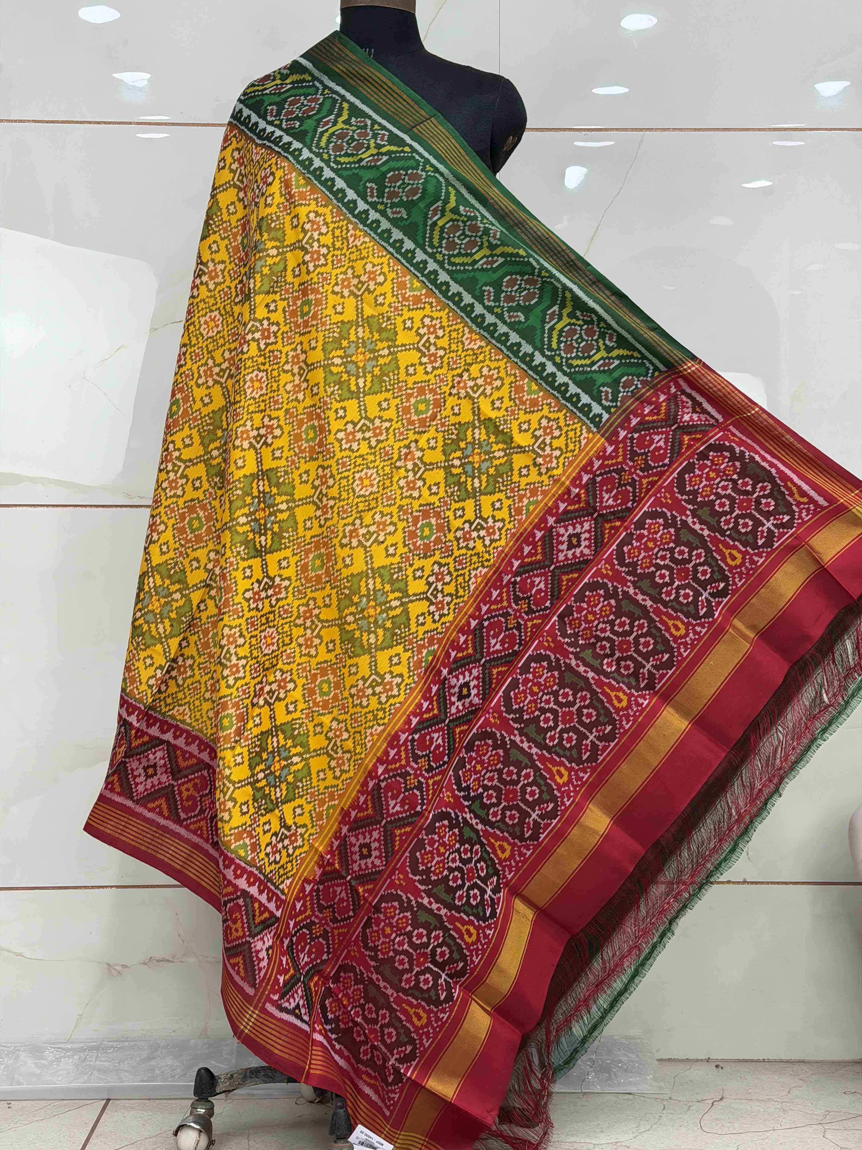Ganga Jamuna tri colour Dual pallu Single ikat Dupatta