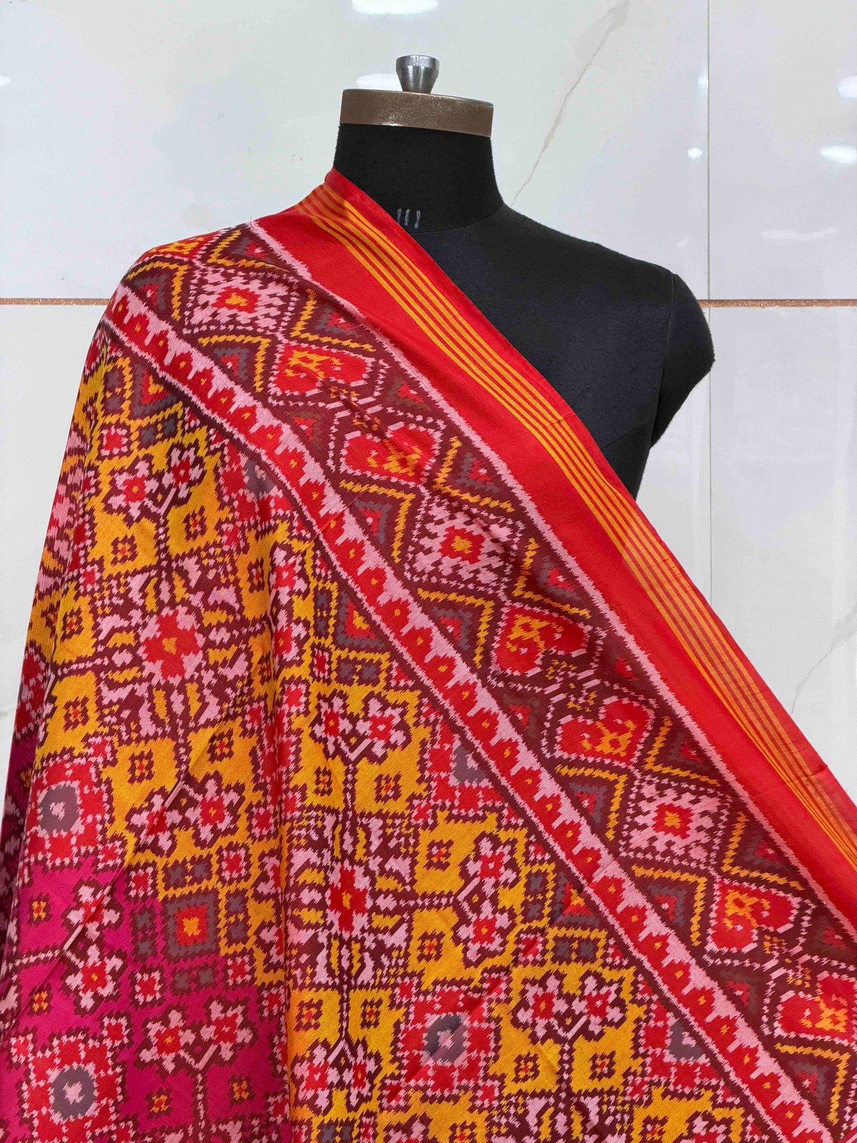 Red with mix of 3 colour navaratan Single Ikat Dupatta