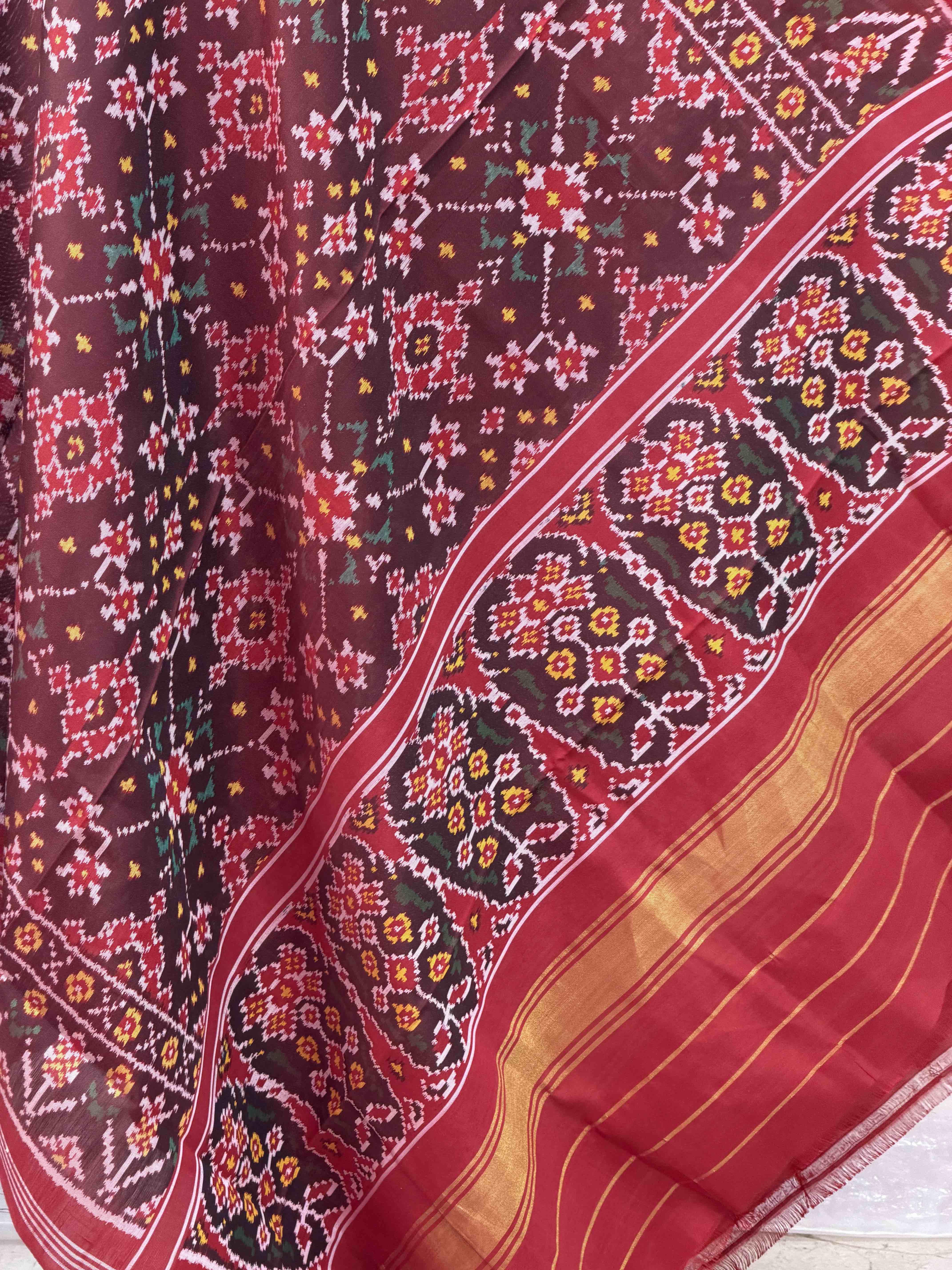 Red & maroon navaratan Dupatta
