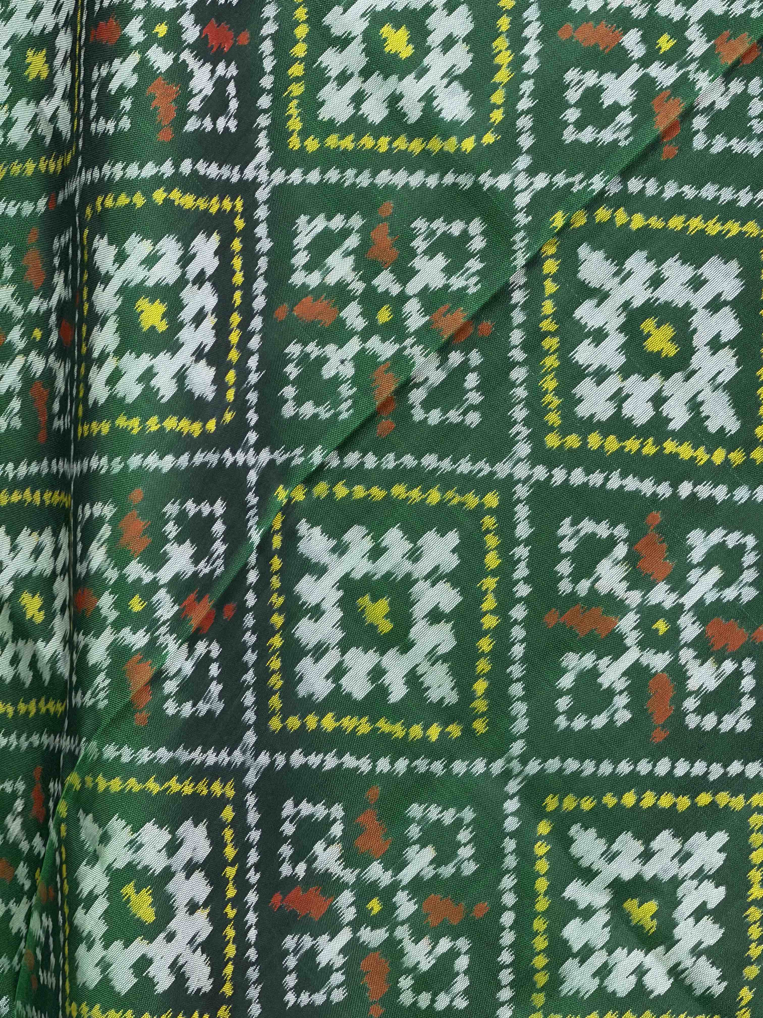 Small dupatta in panchanda design single ikat weave