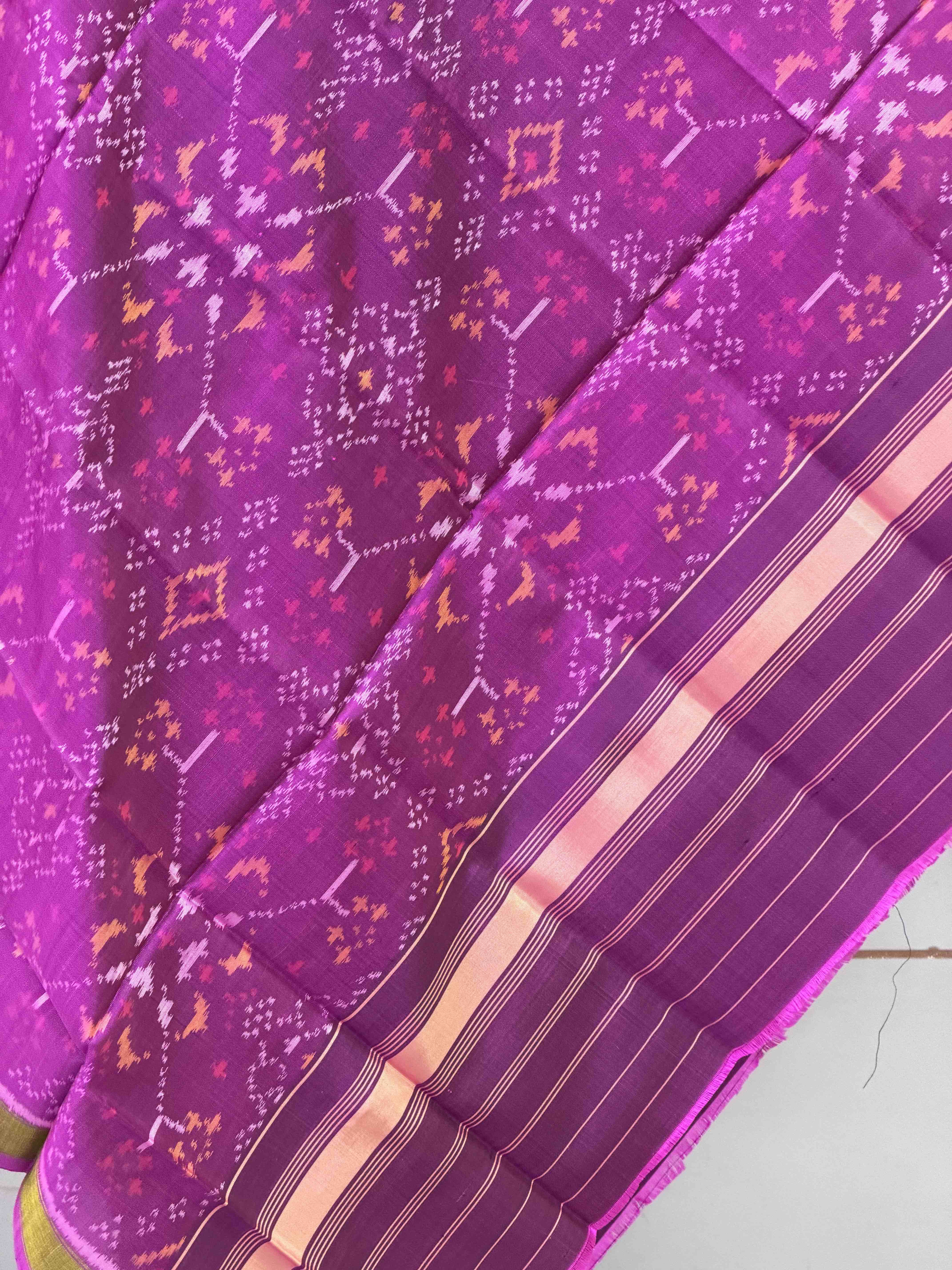 Small dupatta in magenta navaratan designs woven