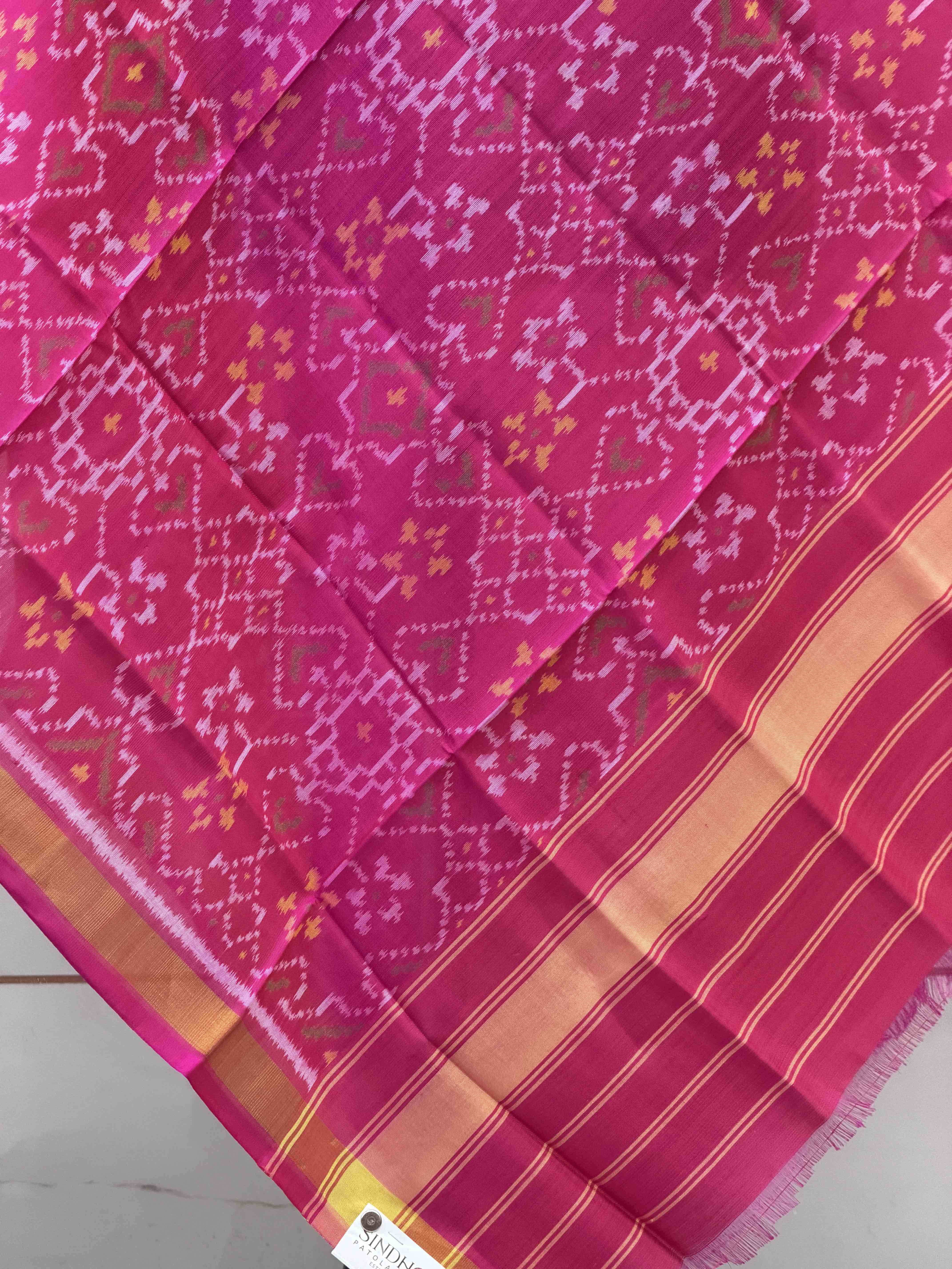 Small dupatta in pink colour manekchwak single ikat woven