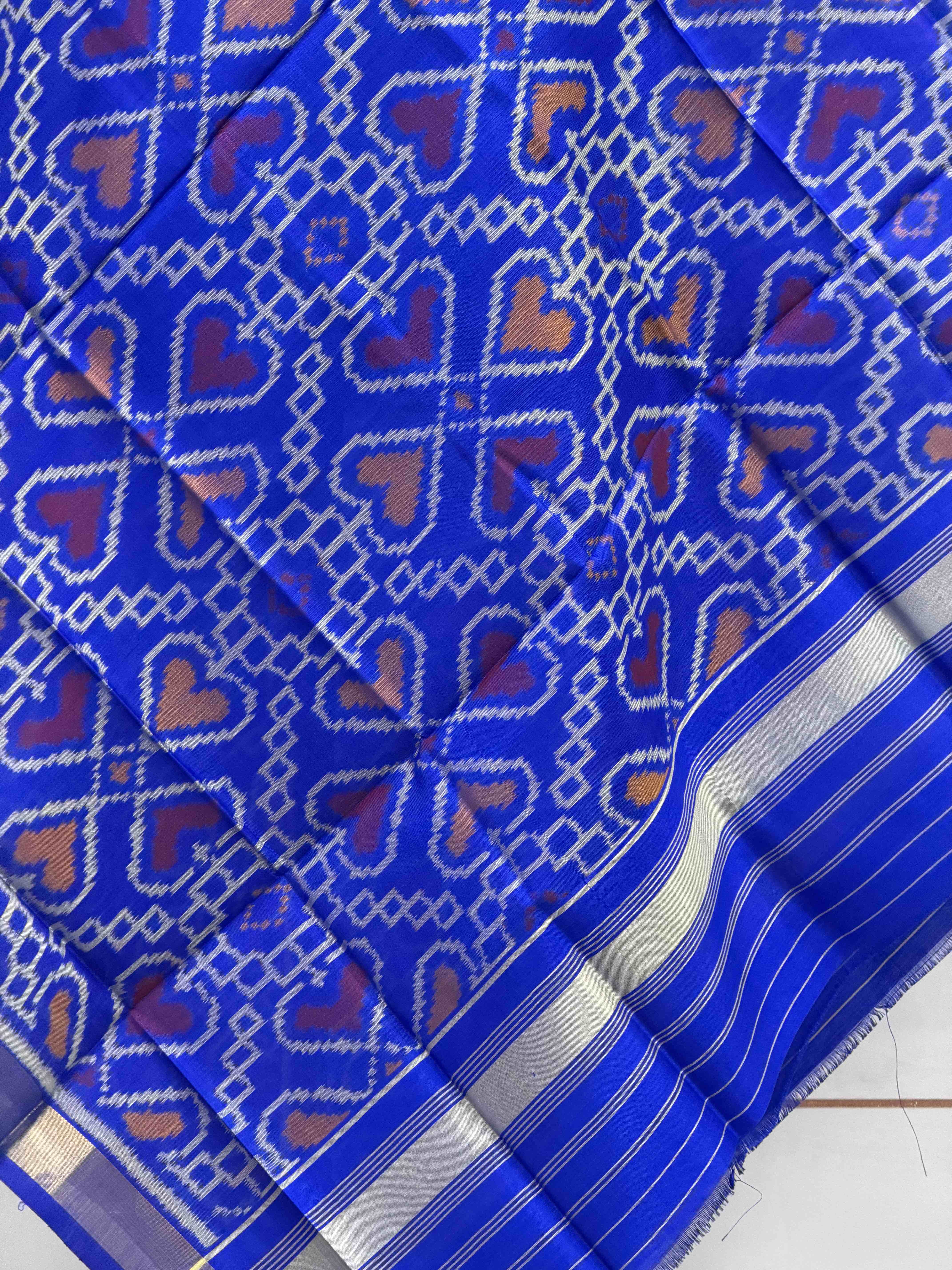 Small dupatta in blue shade in manekchawk pattern woven in single ikat