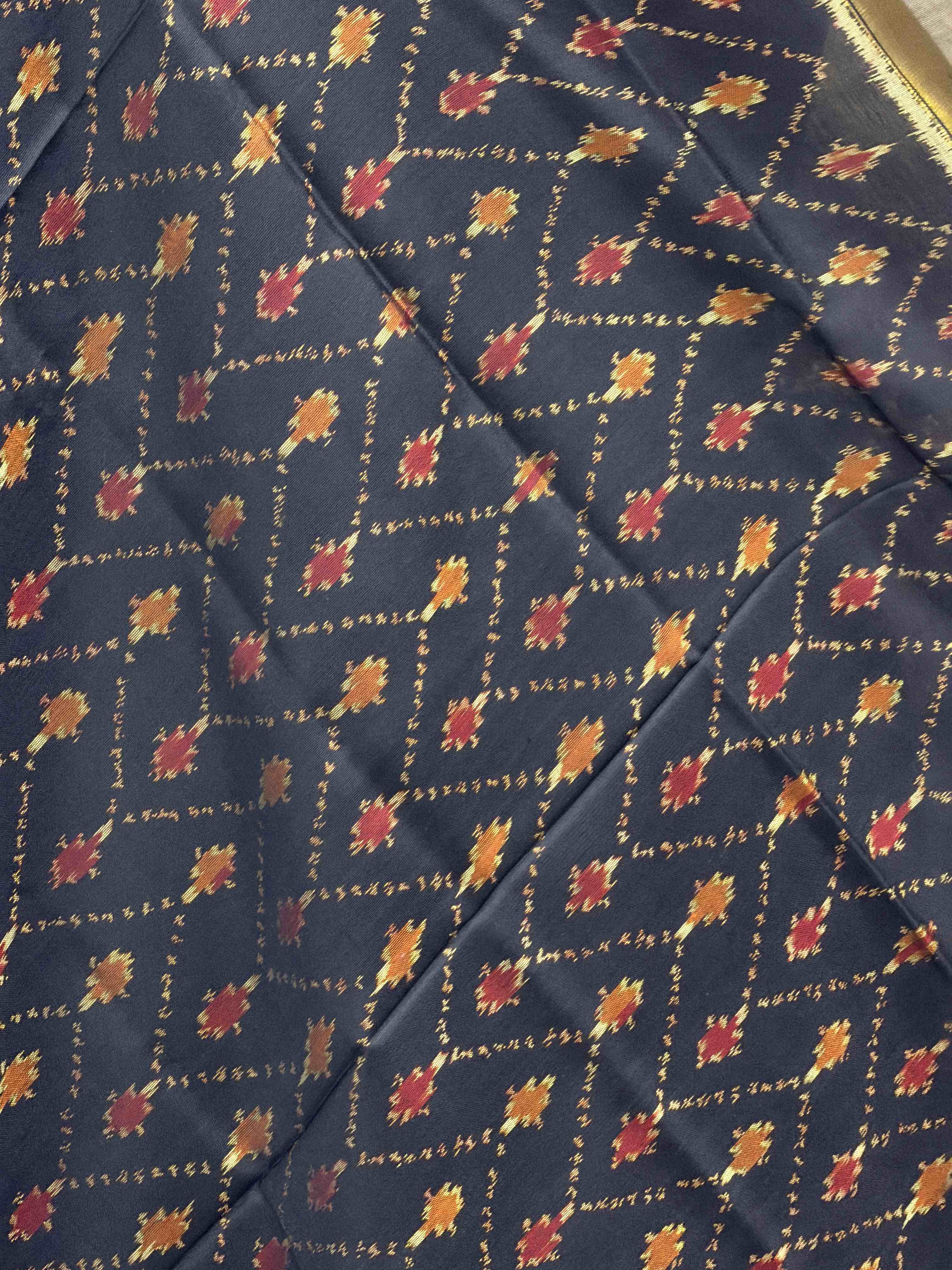 small dupatta in single ikat woven black shade zig zag pattern