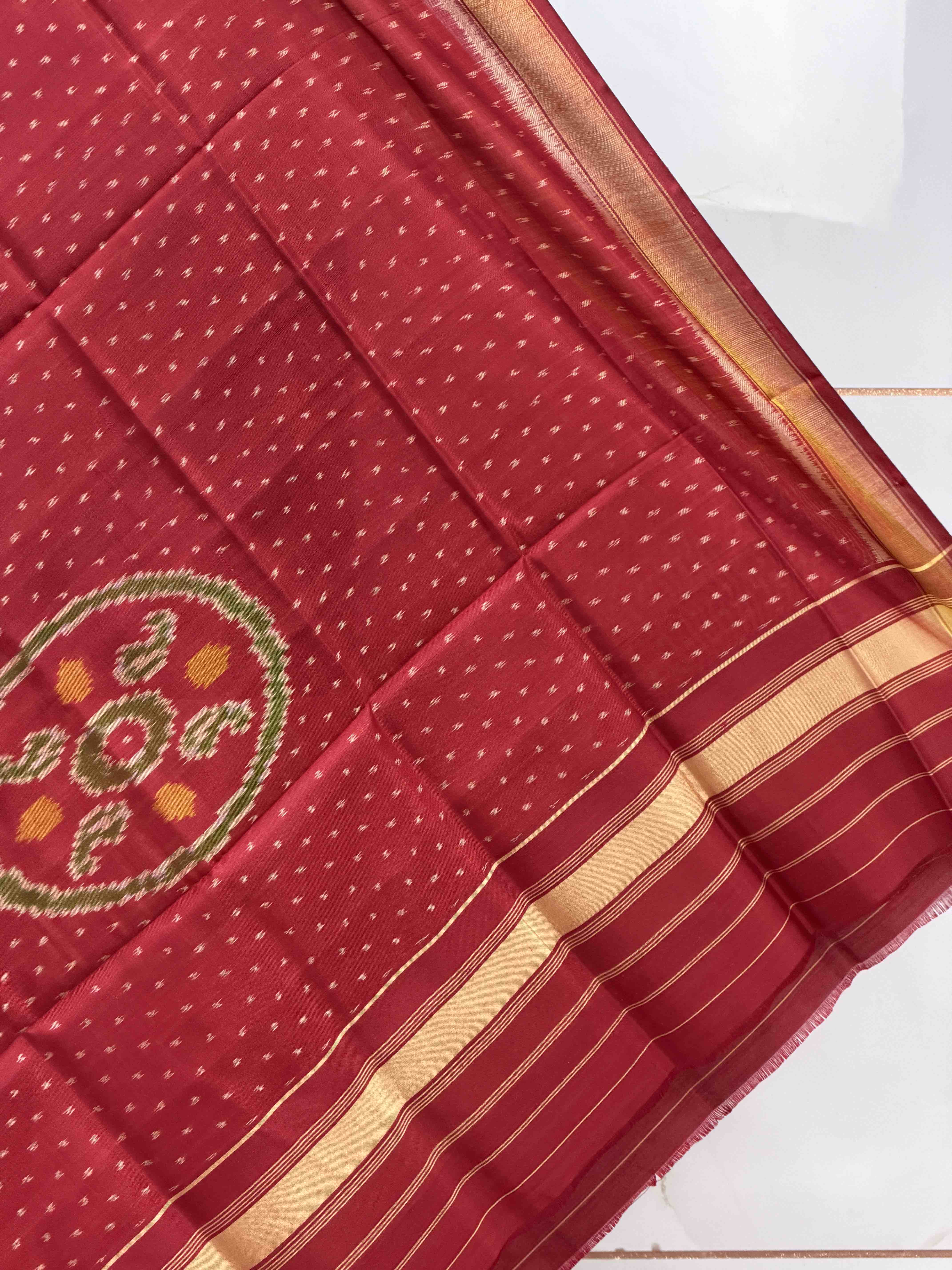 Red circle design small dupatta in single ikat woven