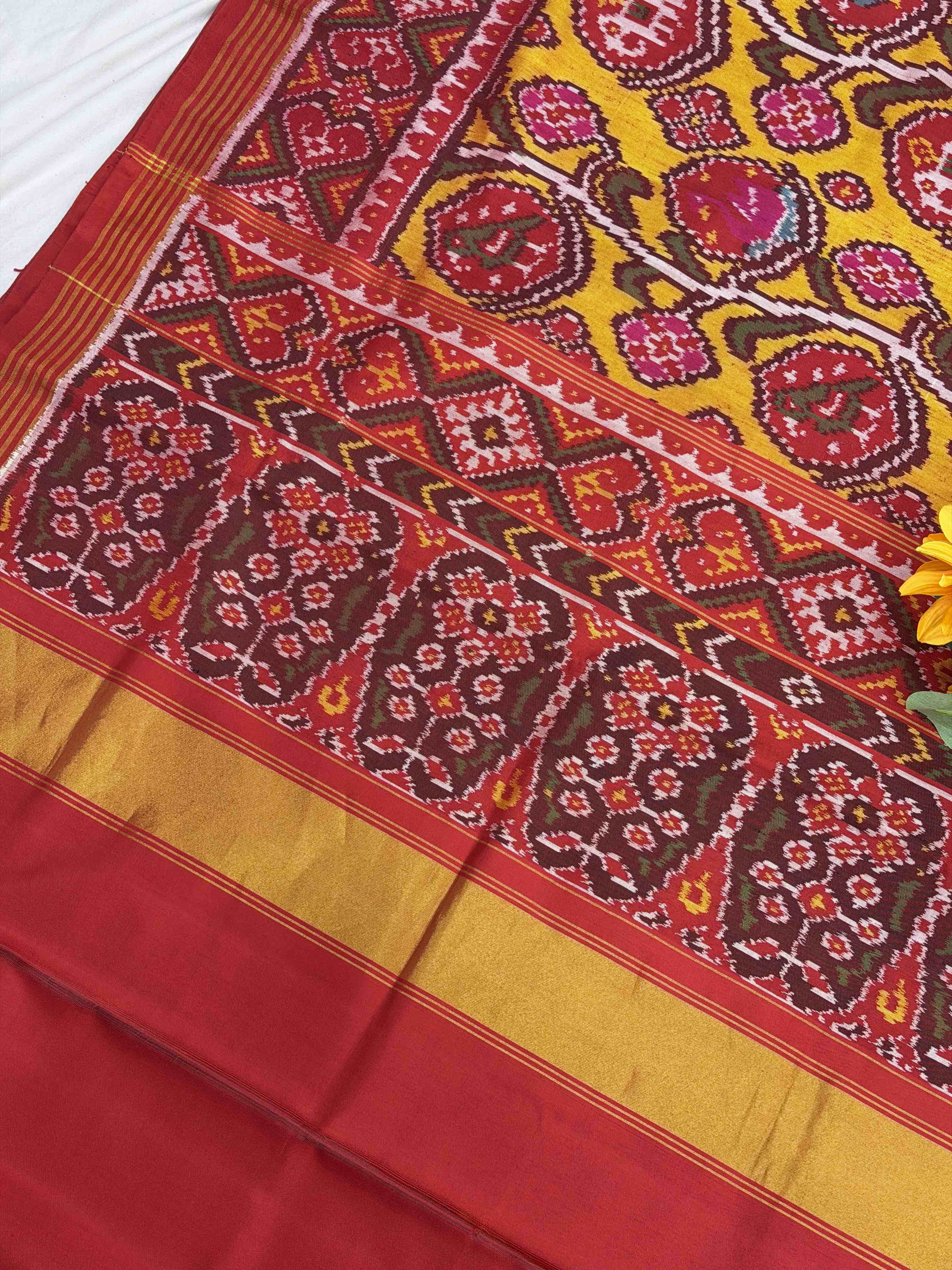 Red & musterd floral patterns Single ikat Patola