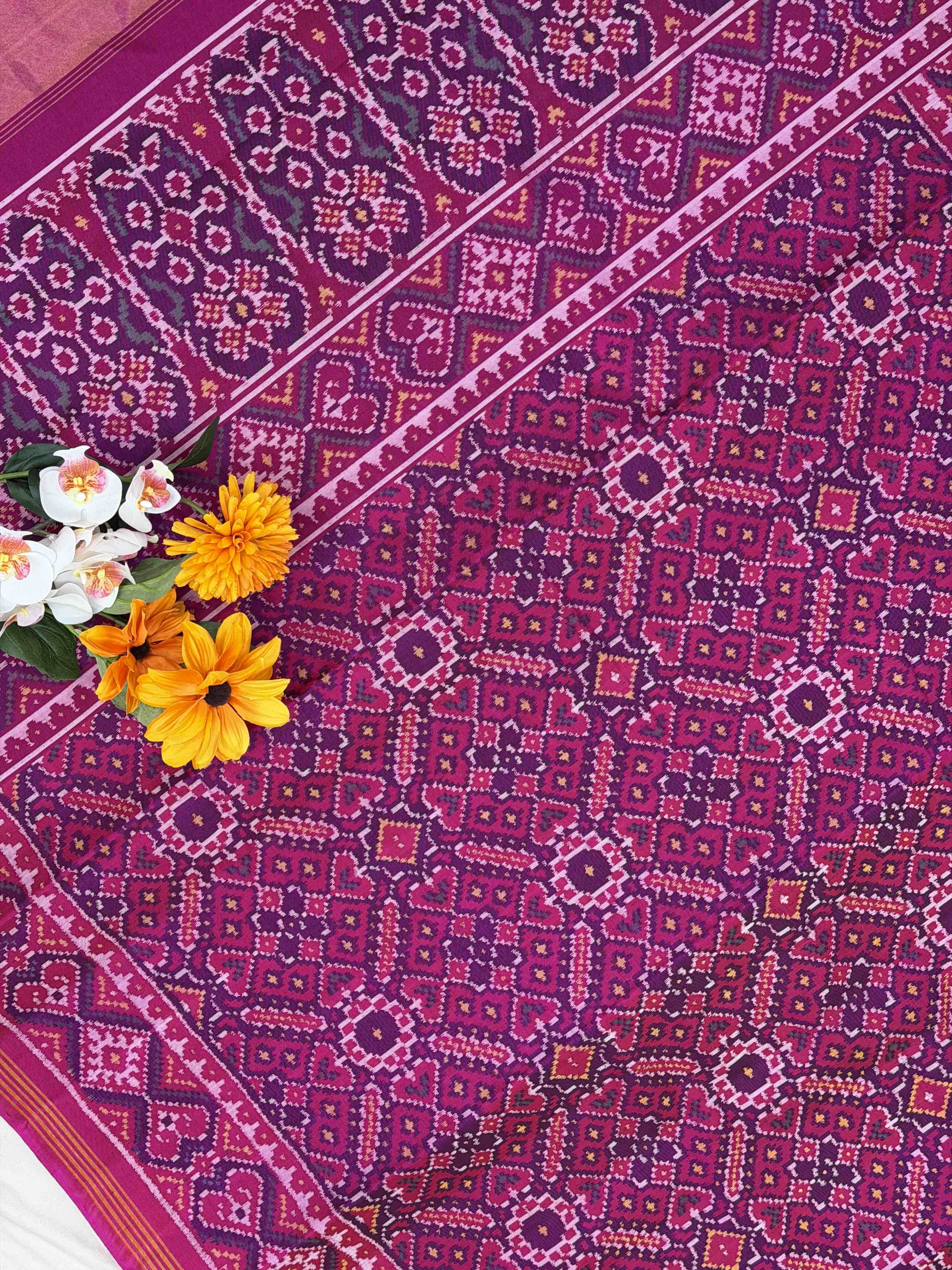 Pink Manekchawk Patola Saree