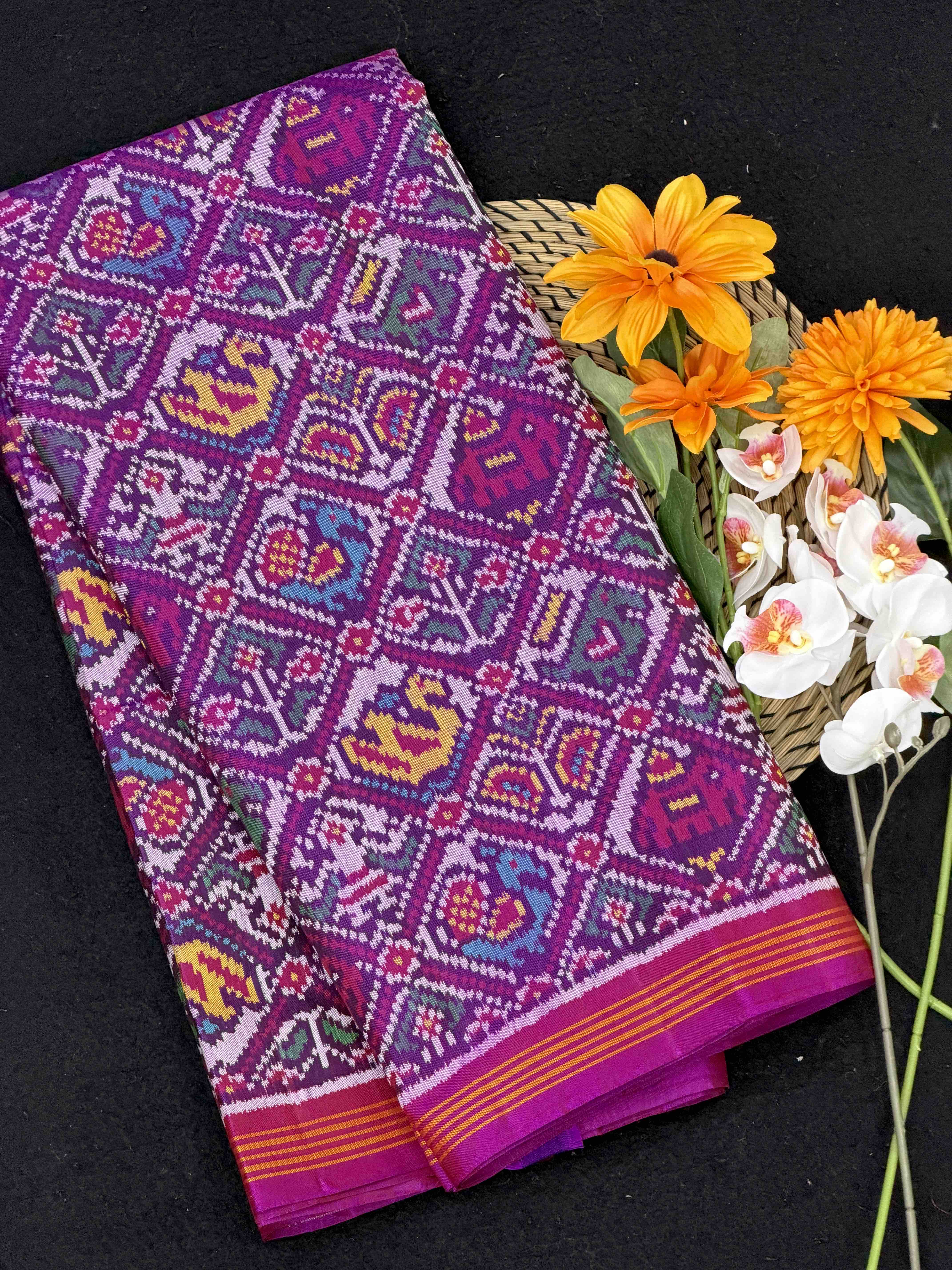 Purple & Purplish white Narikunj Patola