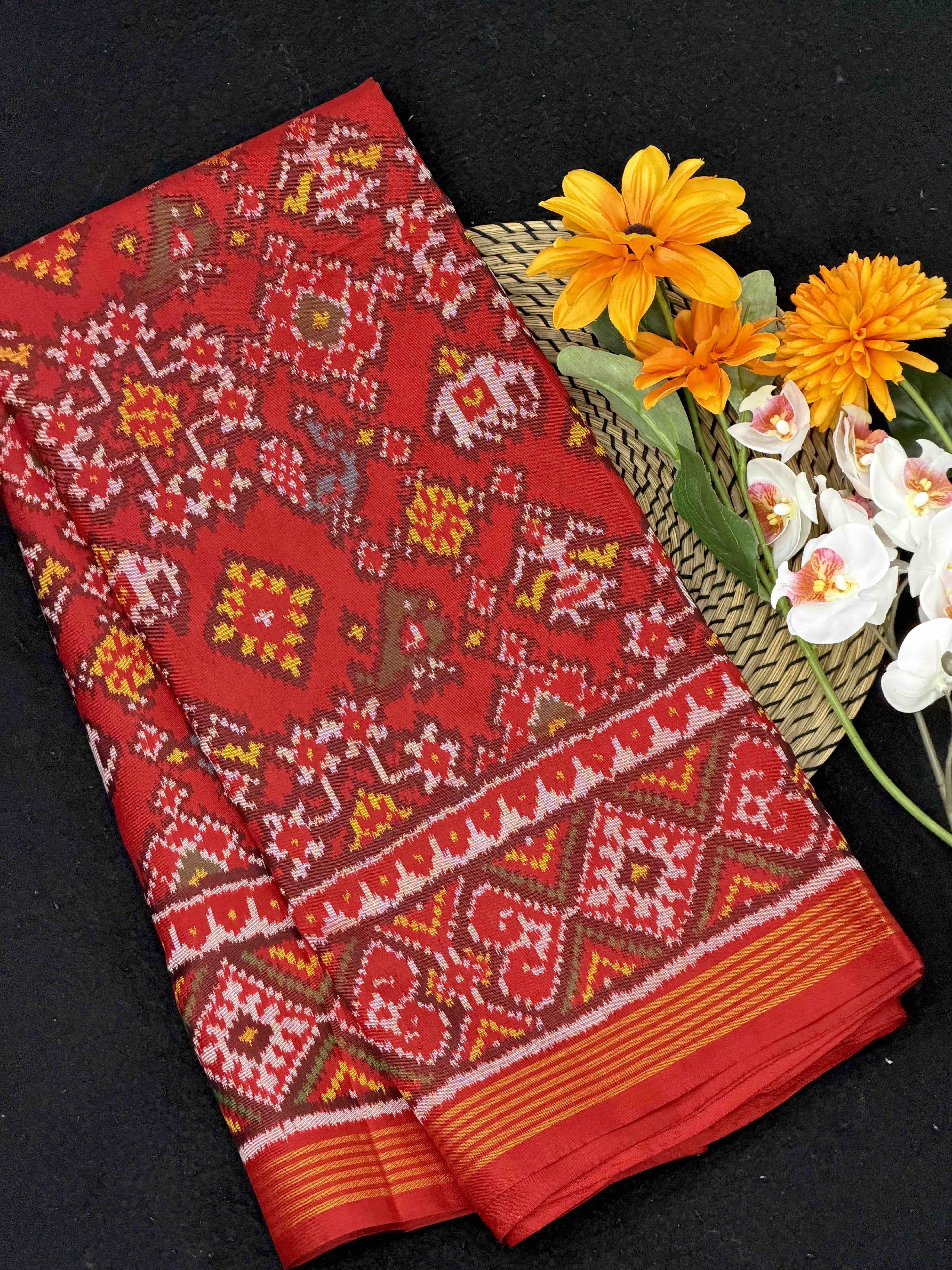 Red navaratan Narikunj Single Ikat Patola Saree