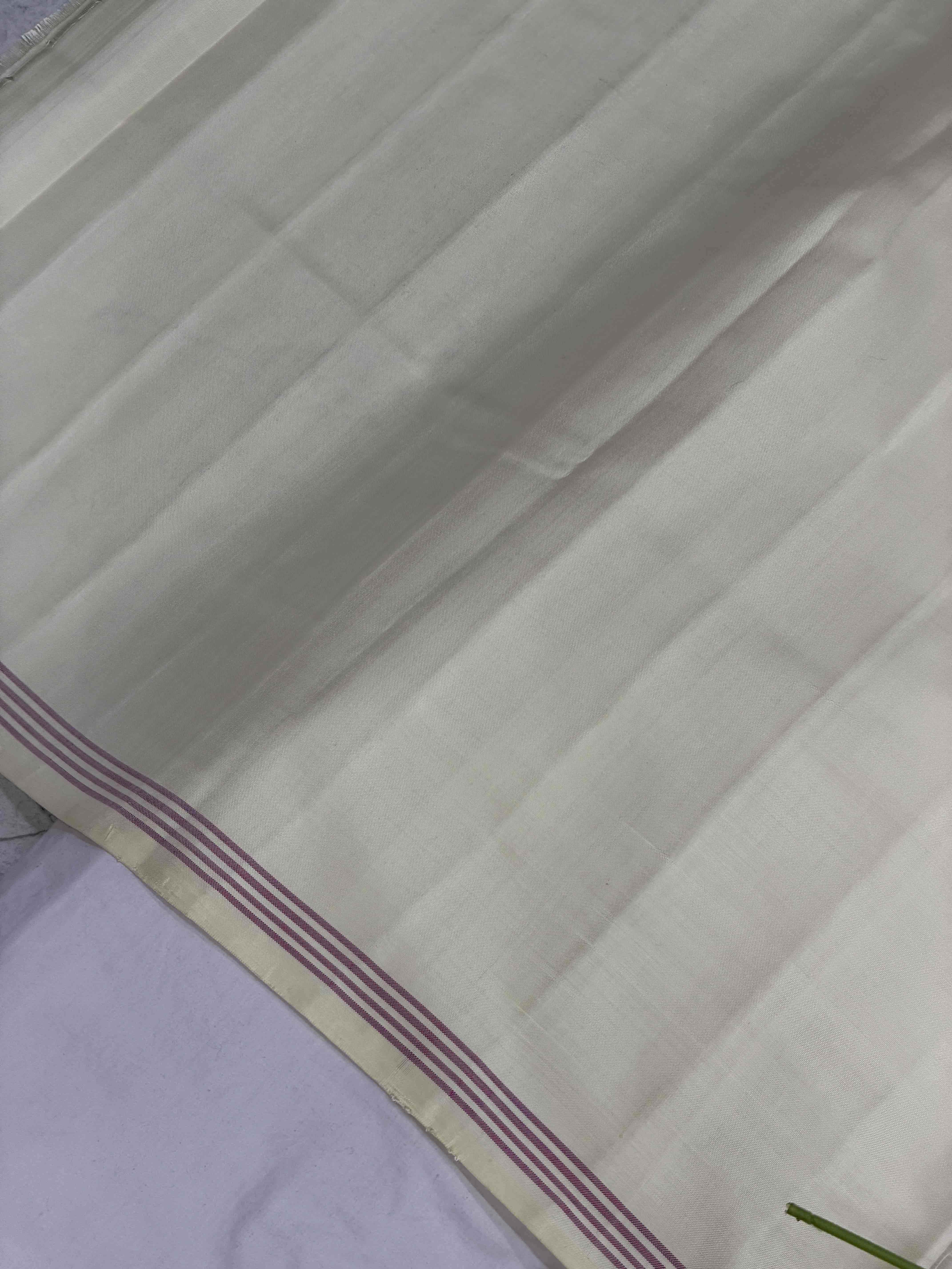 Off white & light Sea Green Narikunj Singe Ikat Patola Sarees