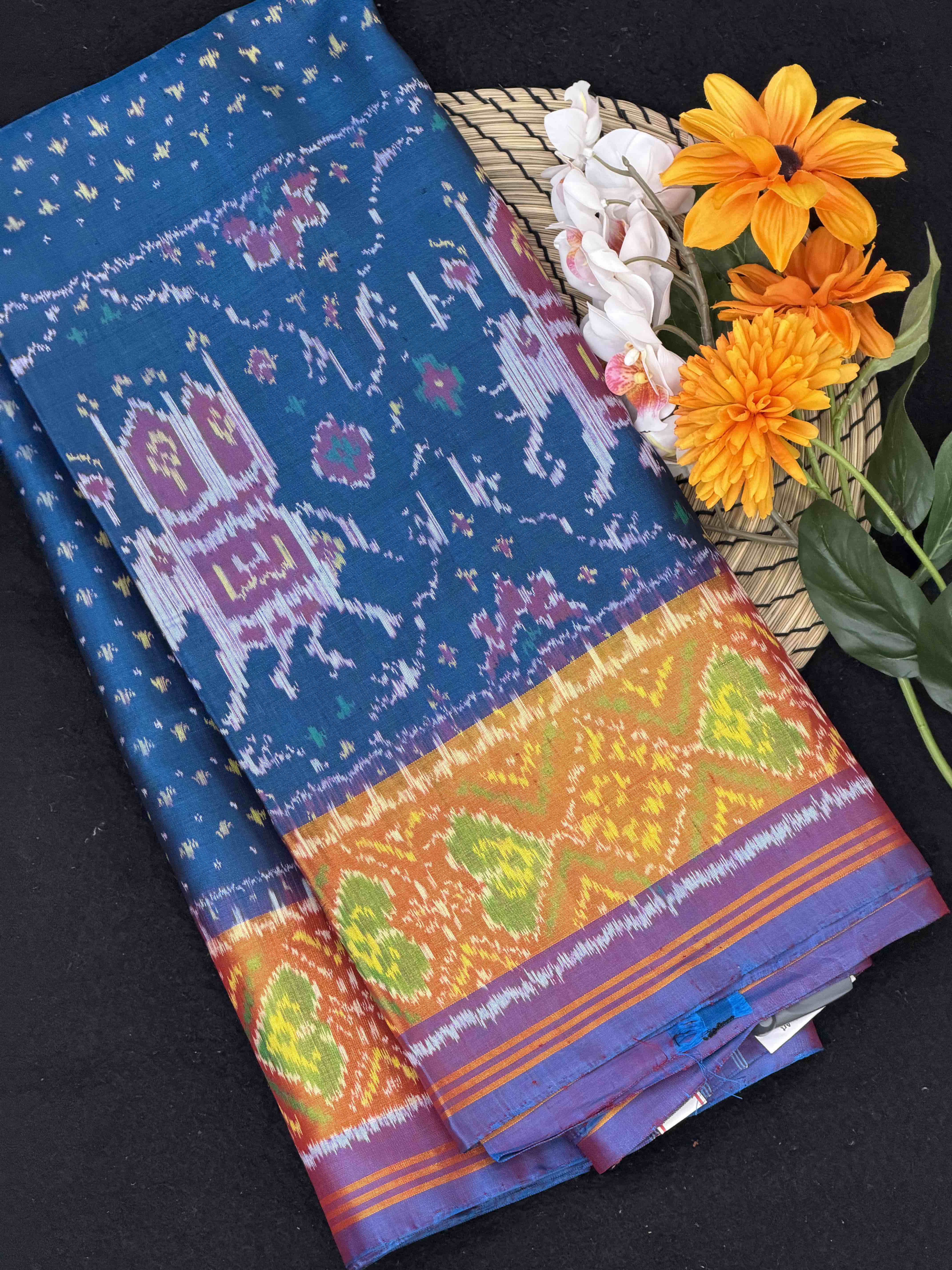 Light purple & light blue Skirt border Rajkot Patola