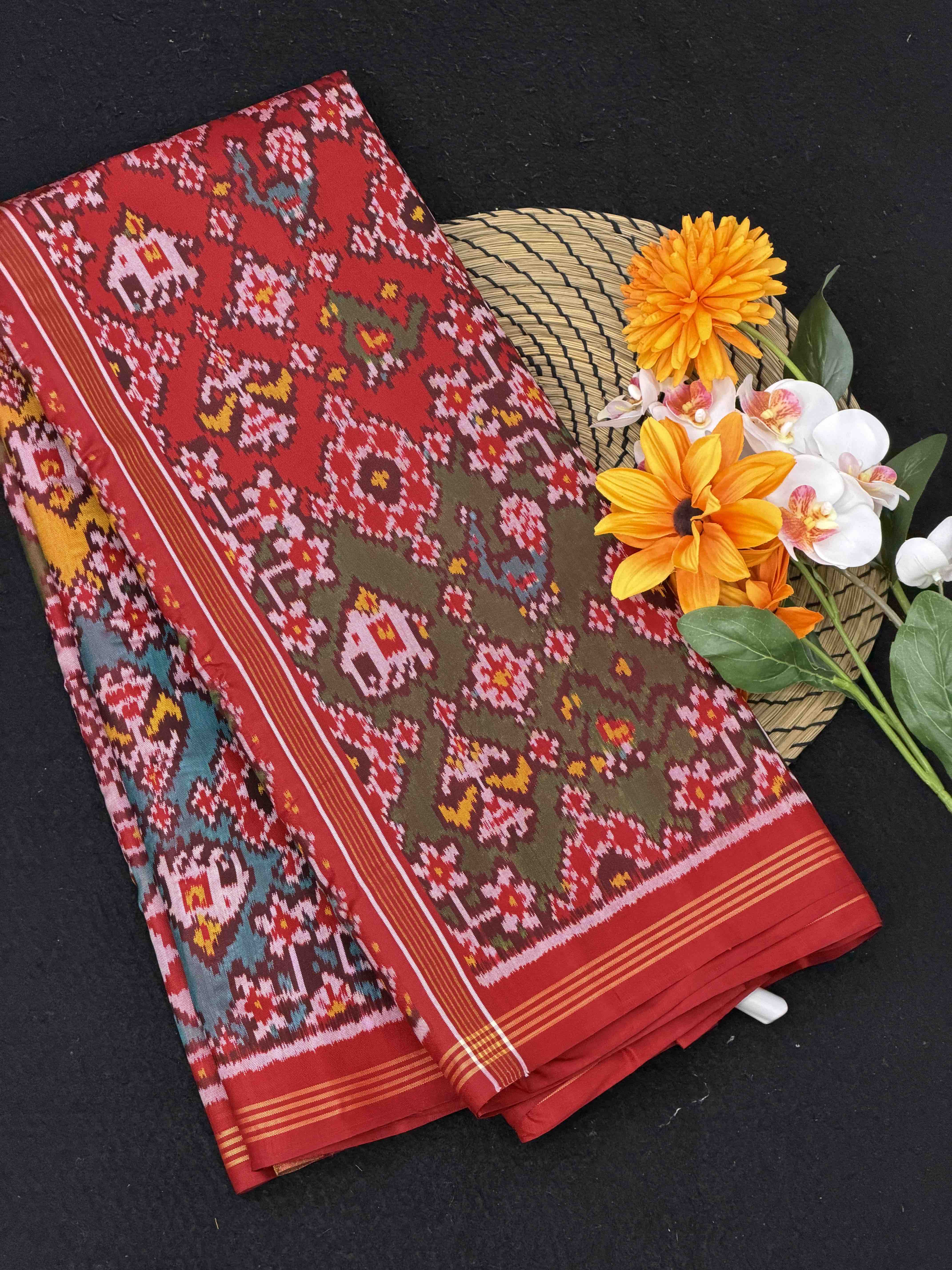 Red & multi narikunj Navaratan Single Ikat Patola