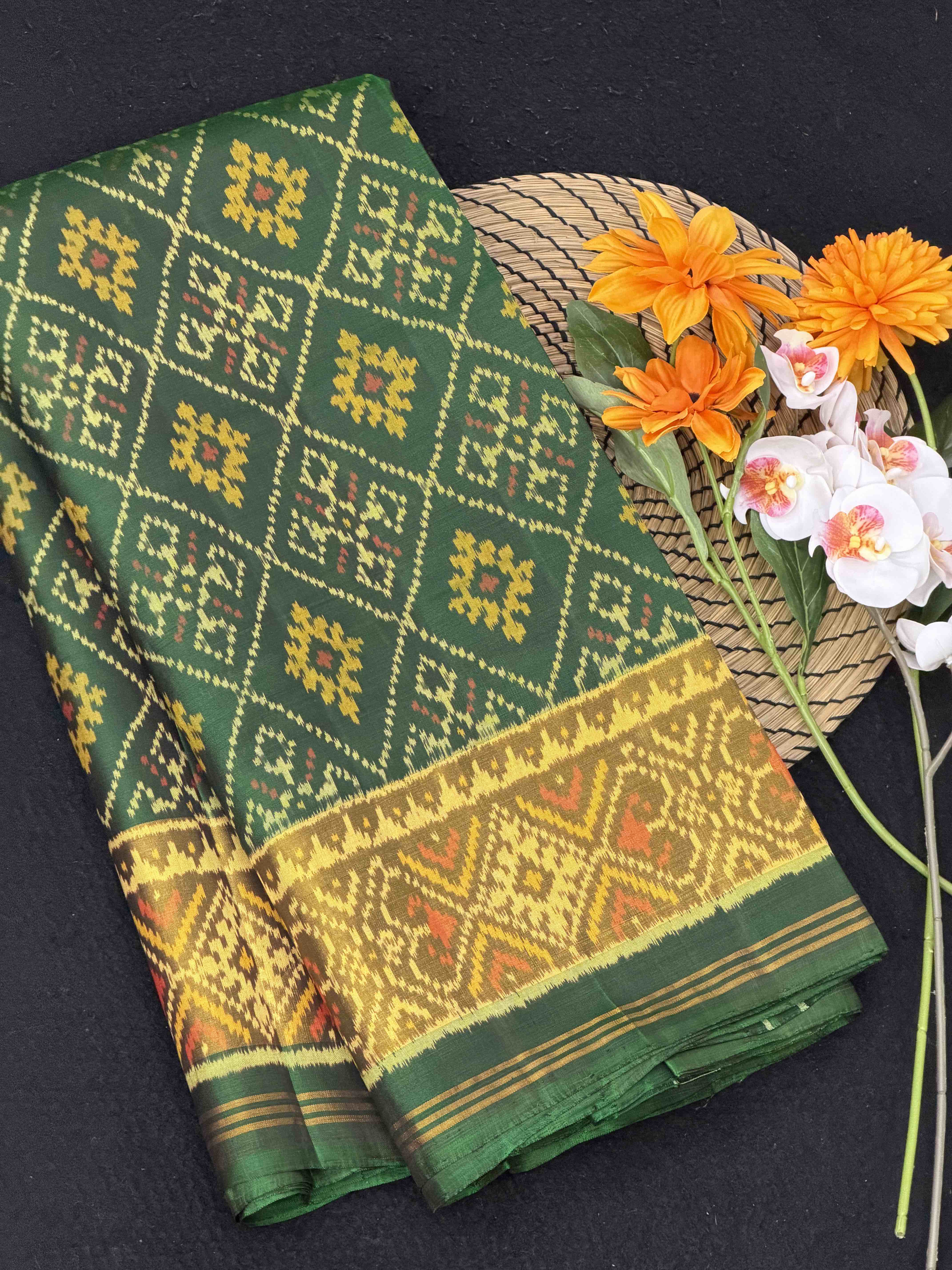 Green chandabhat Tissue border rajkot Patola