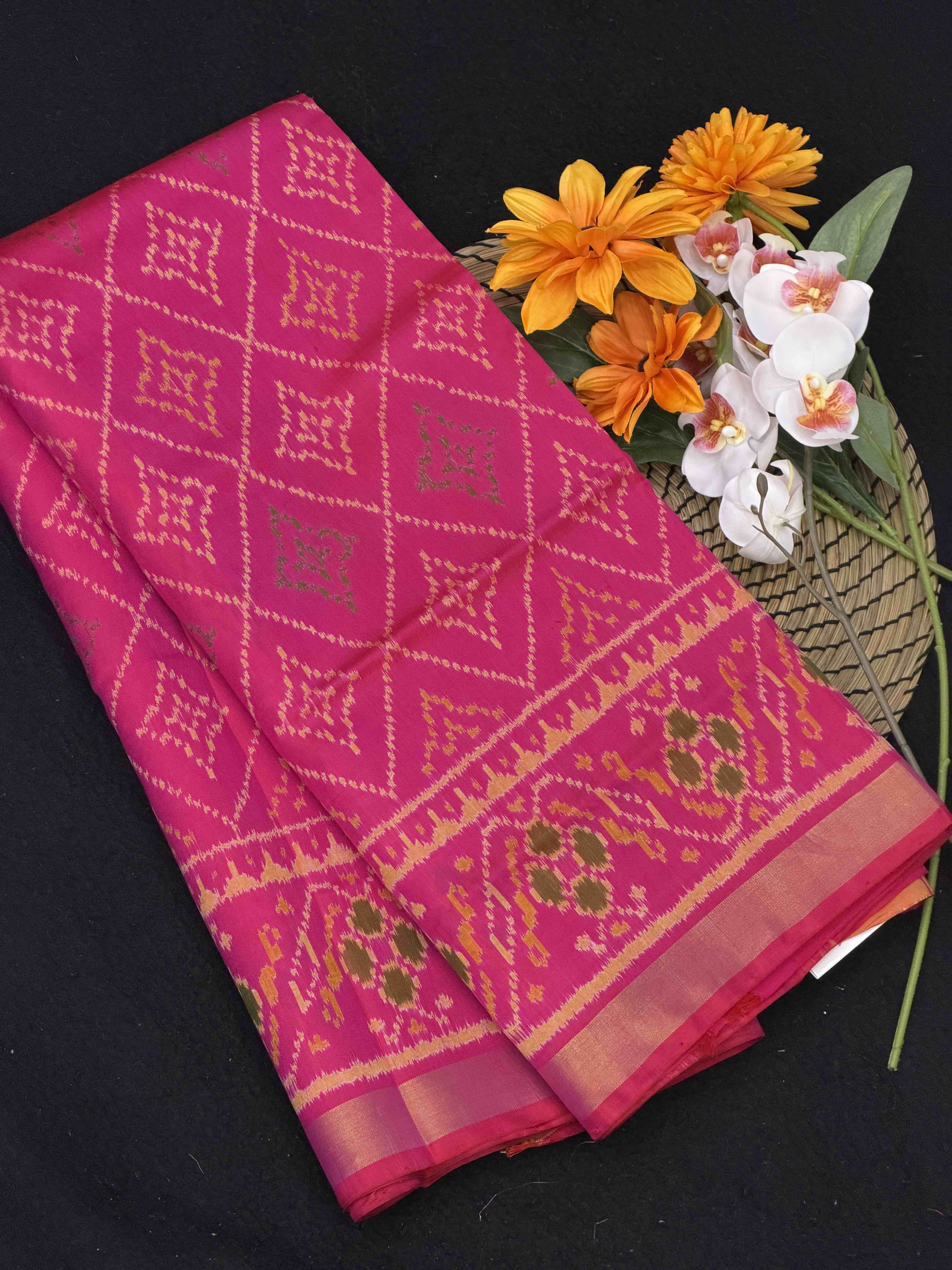 Pink Chokhtabhat Rajkot Patola Saree