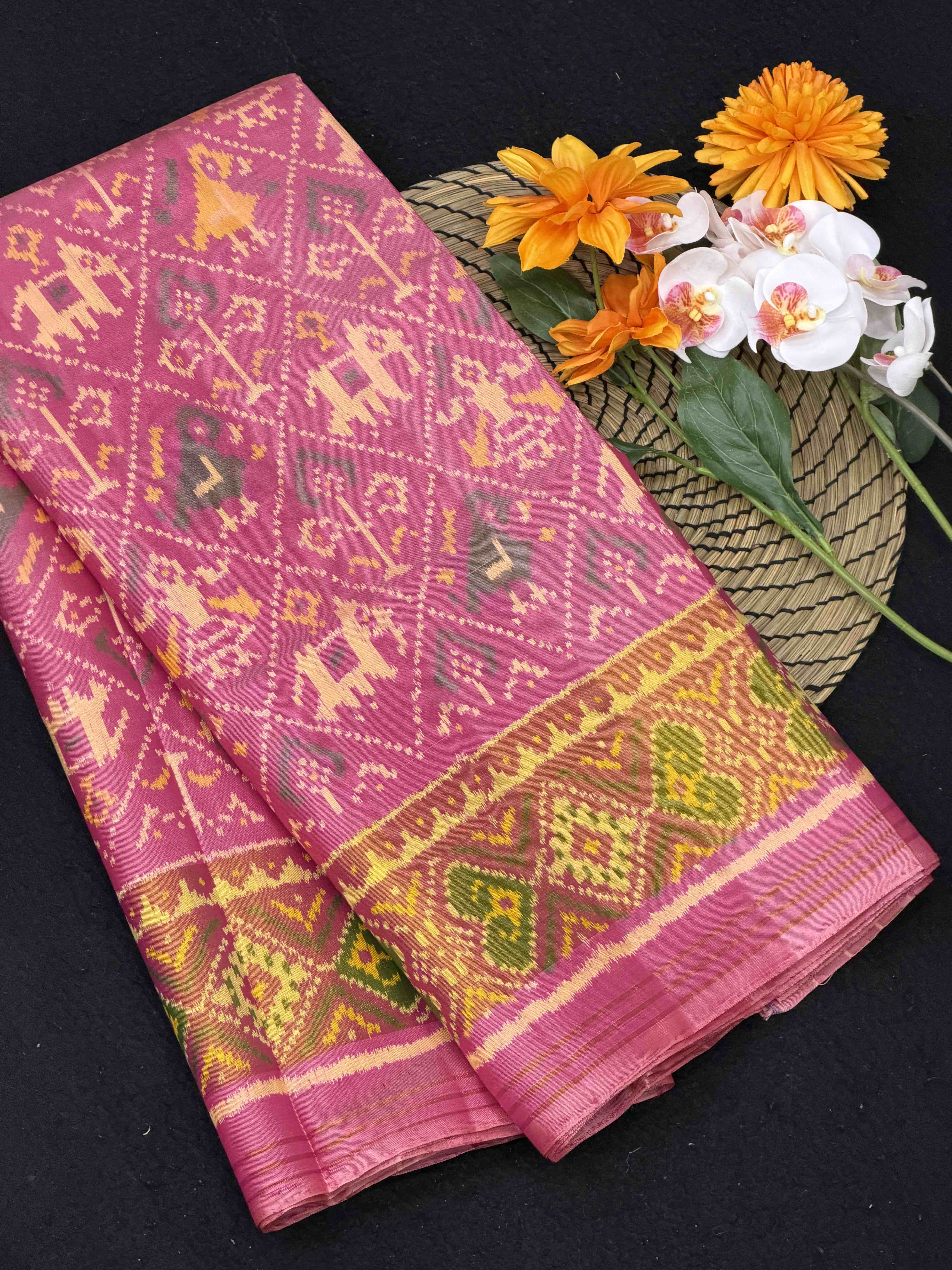 Light pink narikunj Single ikat Patola Saree