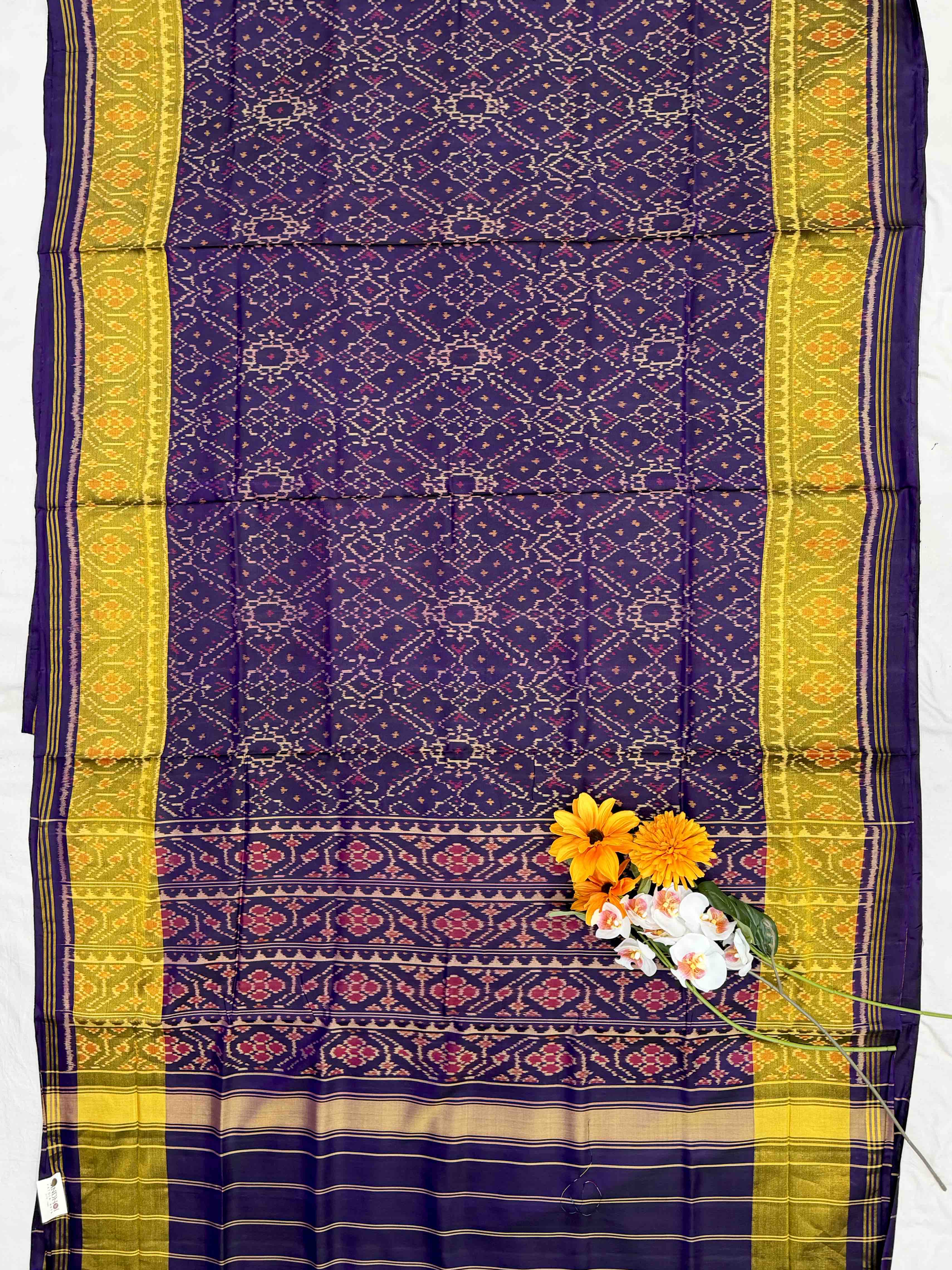 Purple Manekchawk Tissue border Patola Saree