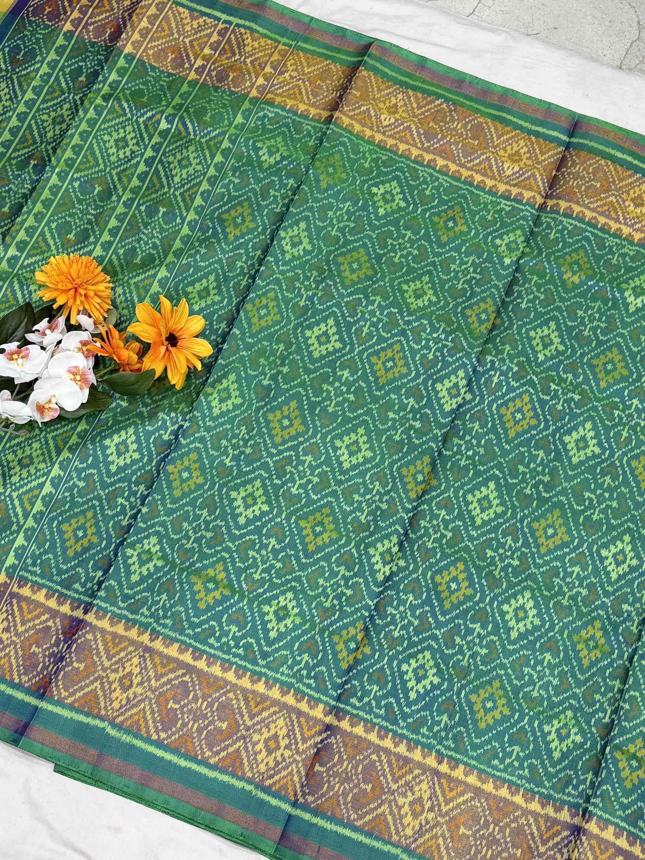 Emerald & peacock shaded Panchanda Rajkot Patola Saree