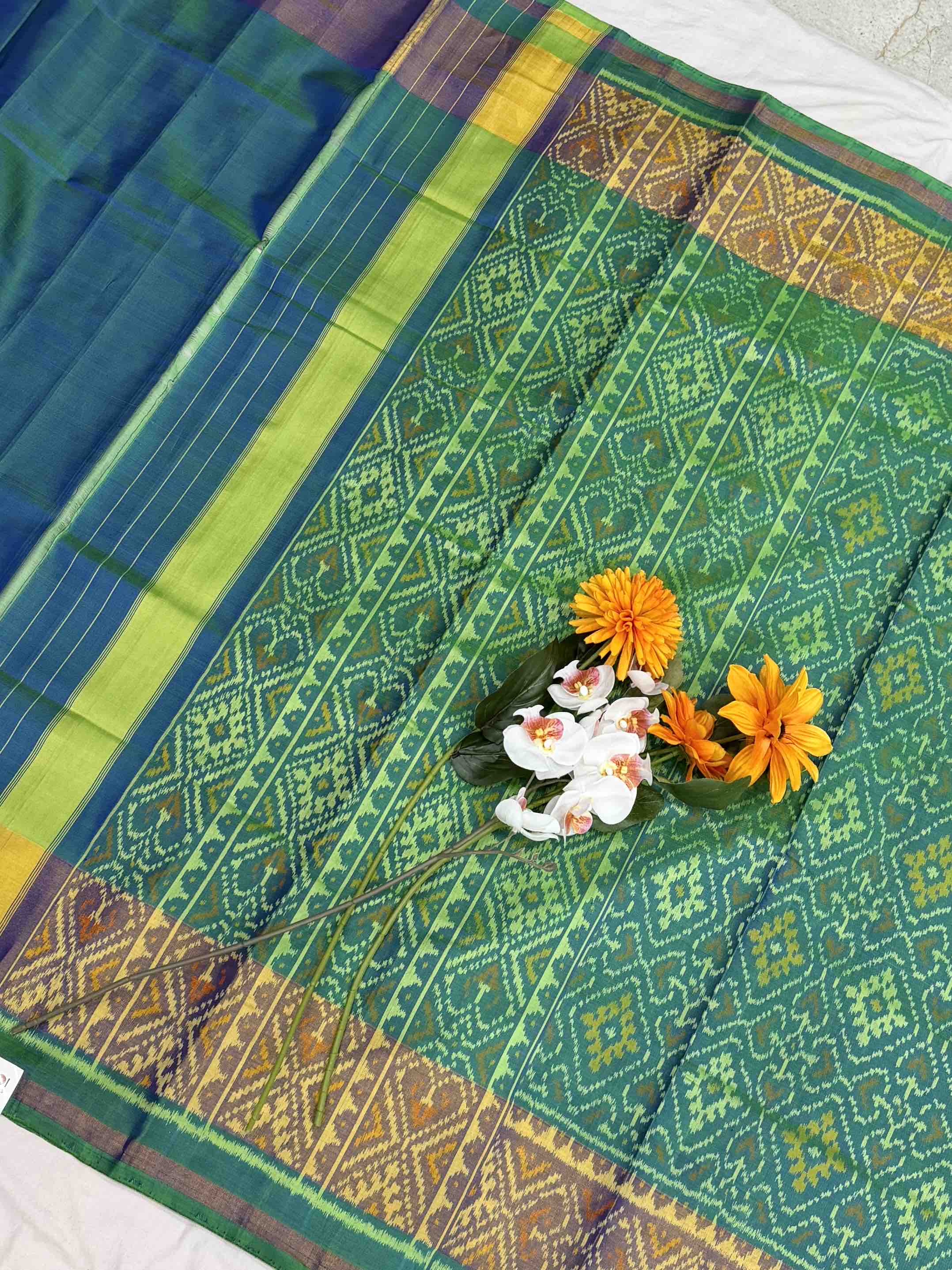 Emerald & peacock shaded Panchanda Rajkot Patola Saree