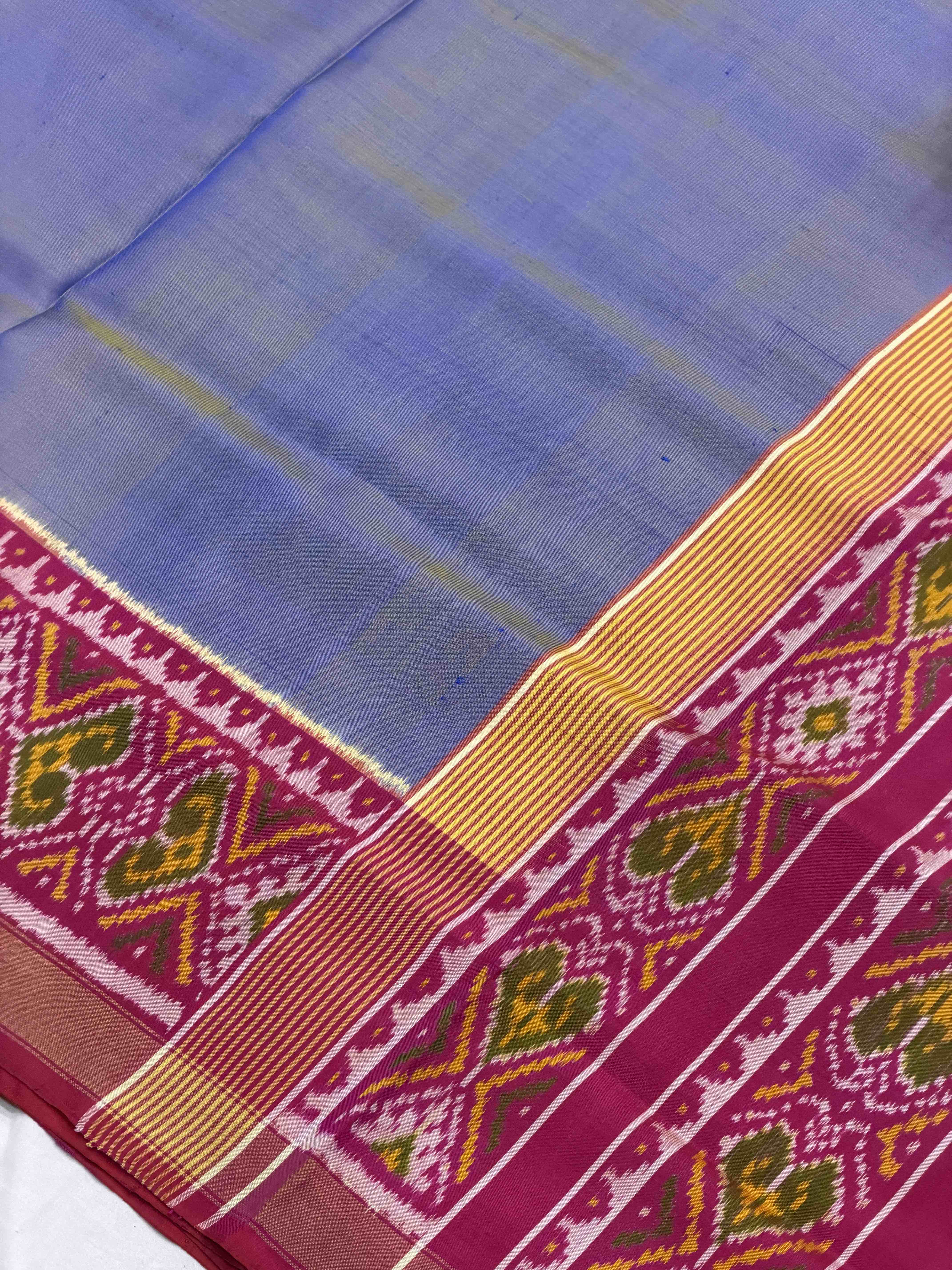 Artisanal Elegance: Lavender Silk Rajkot Patola Saree with Rich Magenta PInk