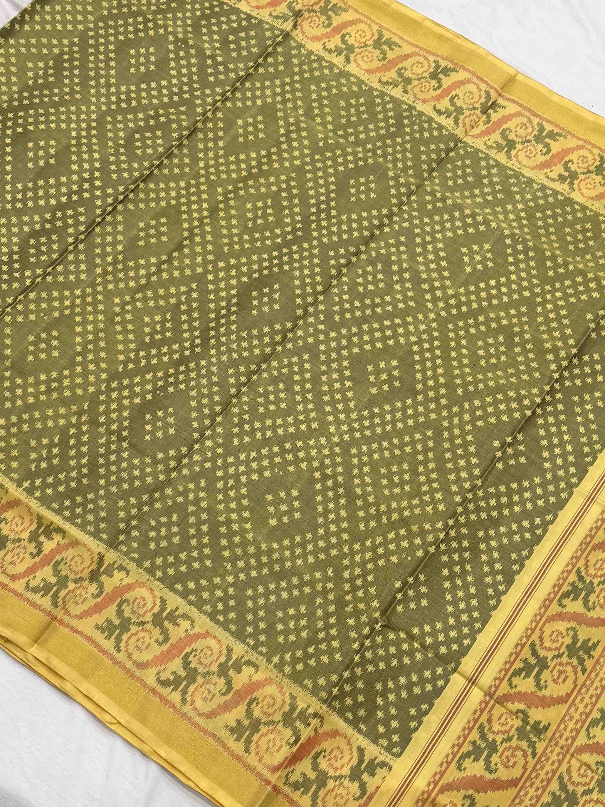 Light Yellow & mahedi designer single ikat patola saree