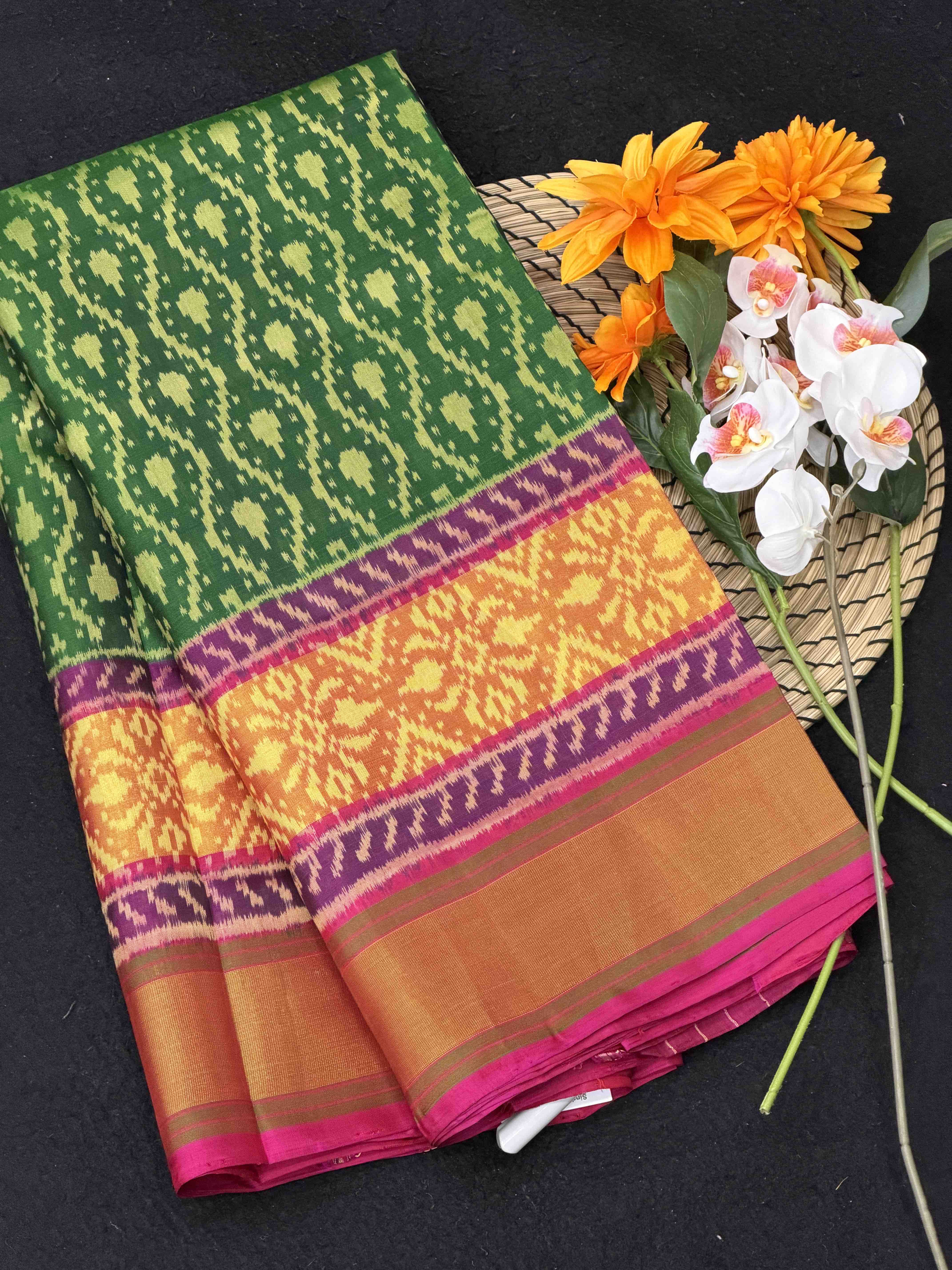 Traditional Pink & green Rajkot Patola Saree - Handwoven Single Ikat