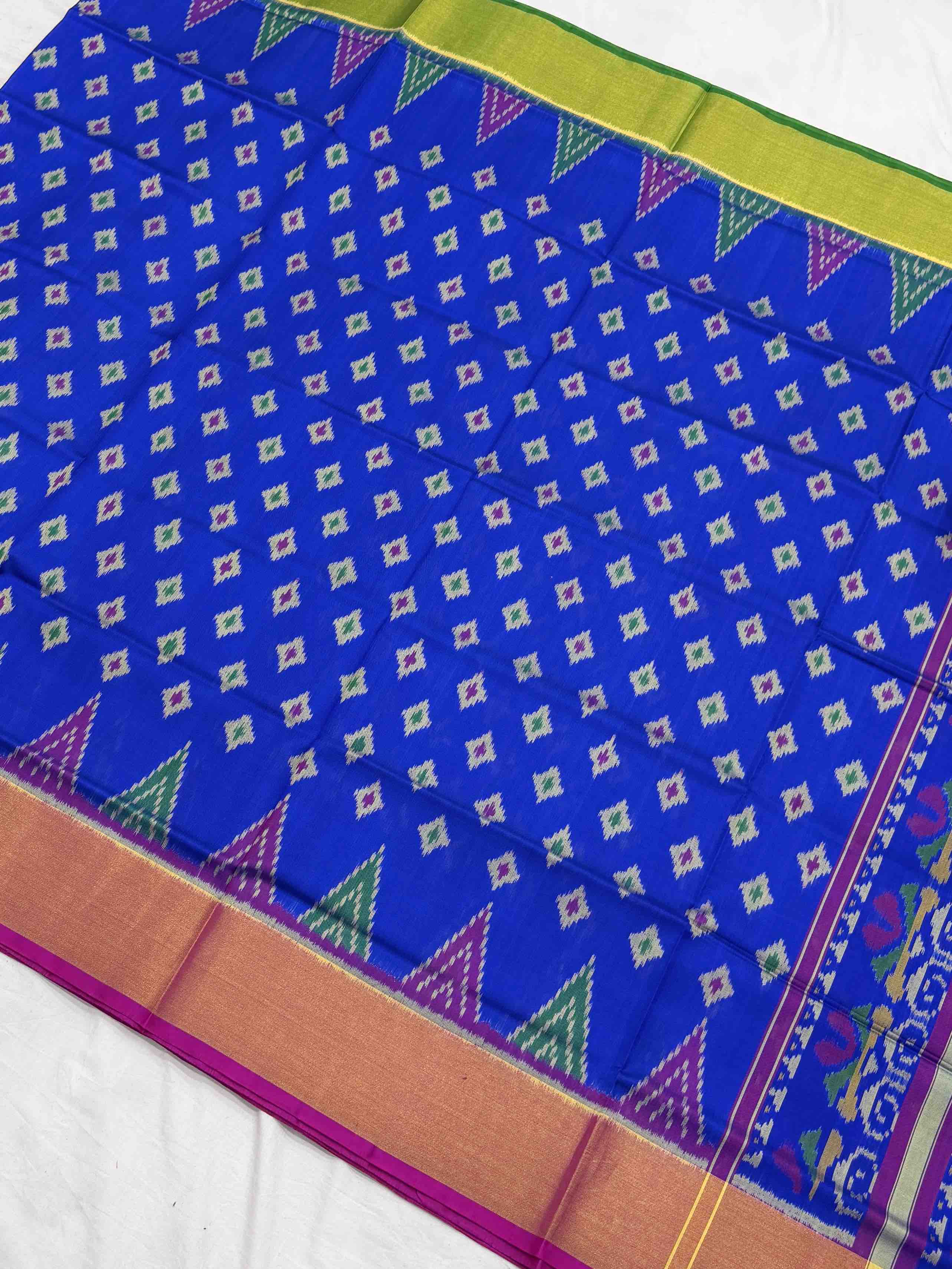 Ganga jamuna pink & green border with Blue big dot desing rajkot patola saree