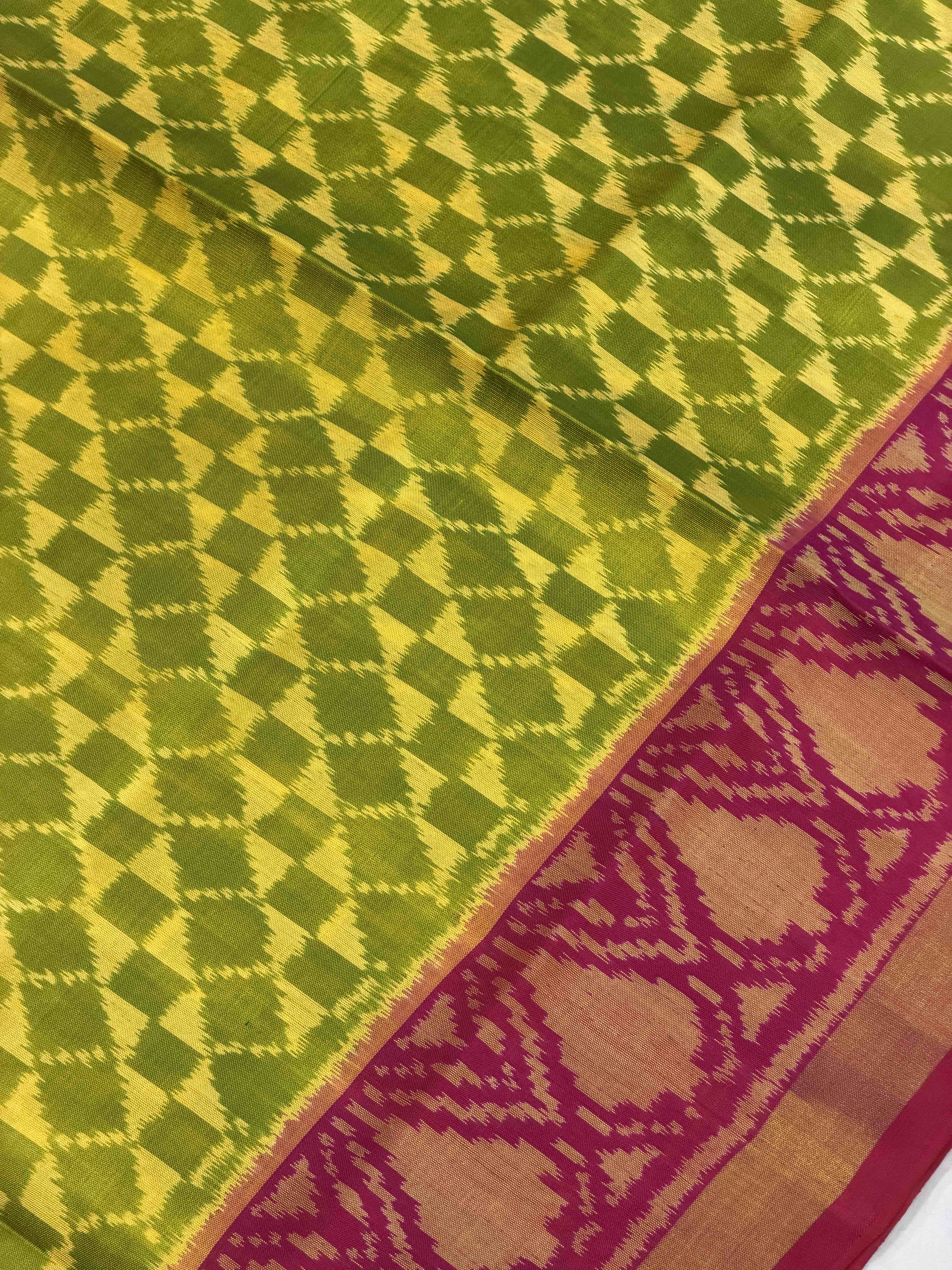Pink & Parrot green laheriya style Rajkot Patola Saree