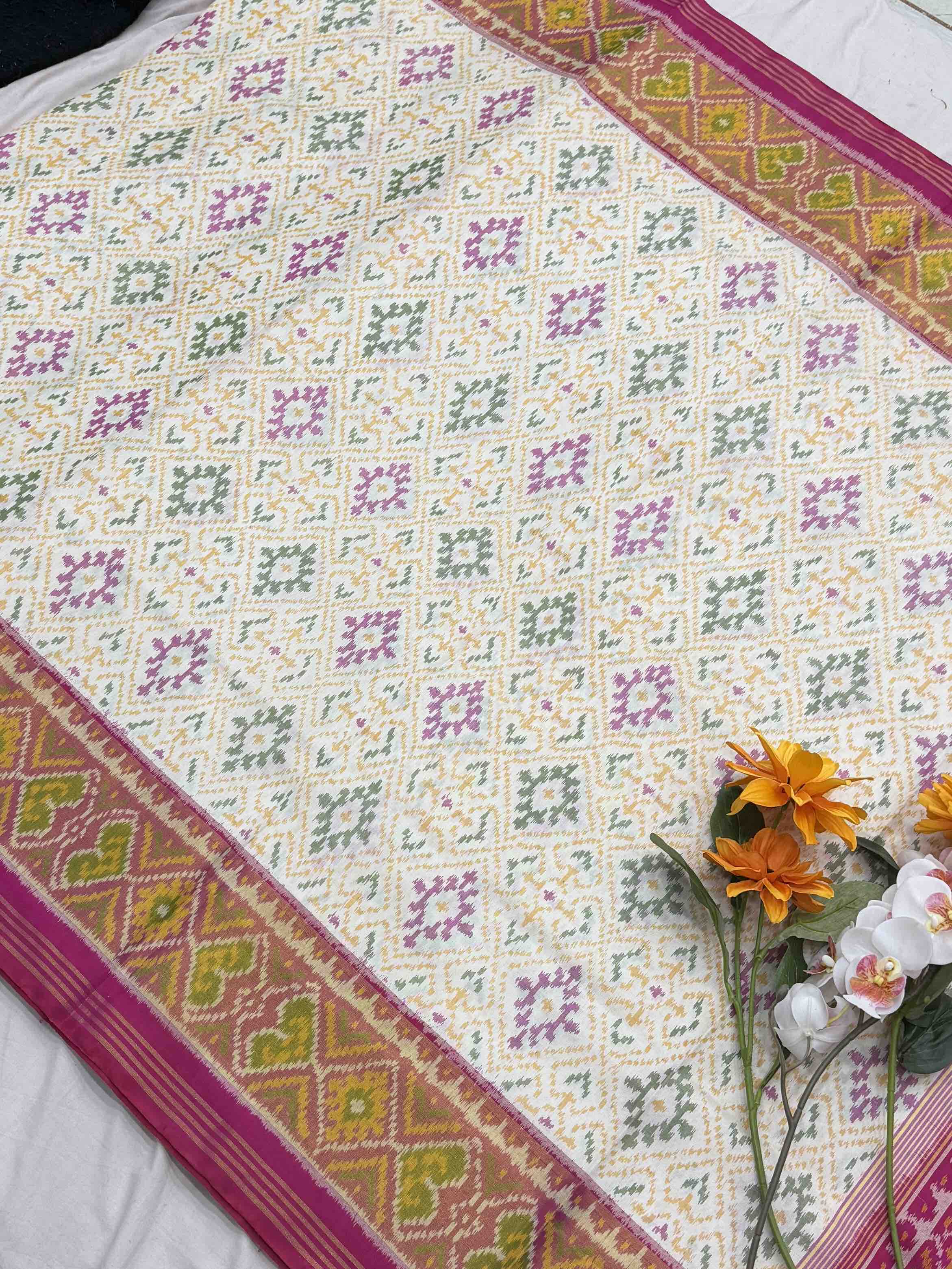 Pink & white panchanda rajkot Patola Saree
