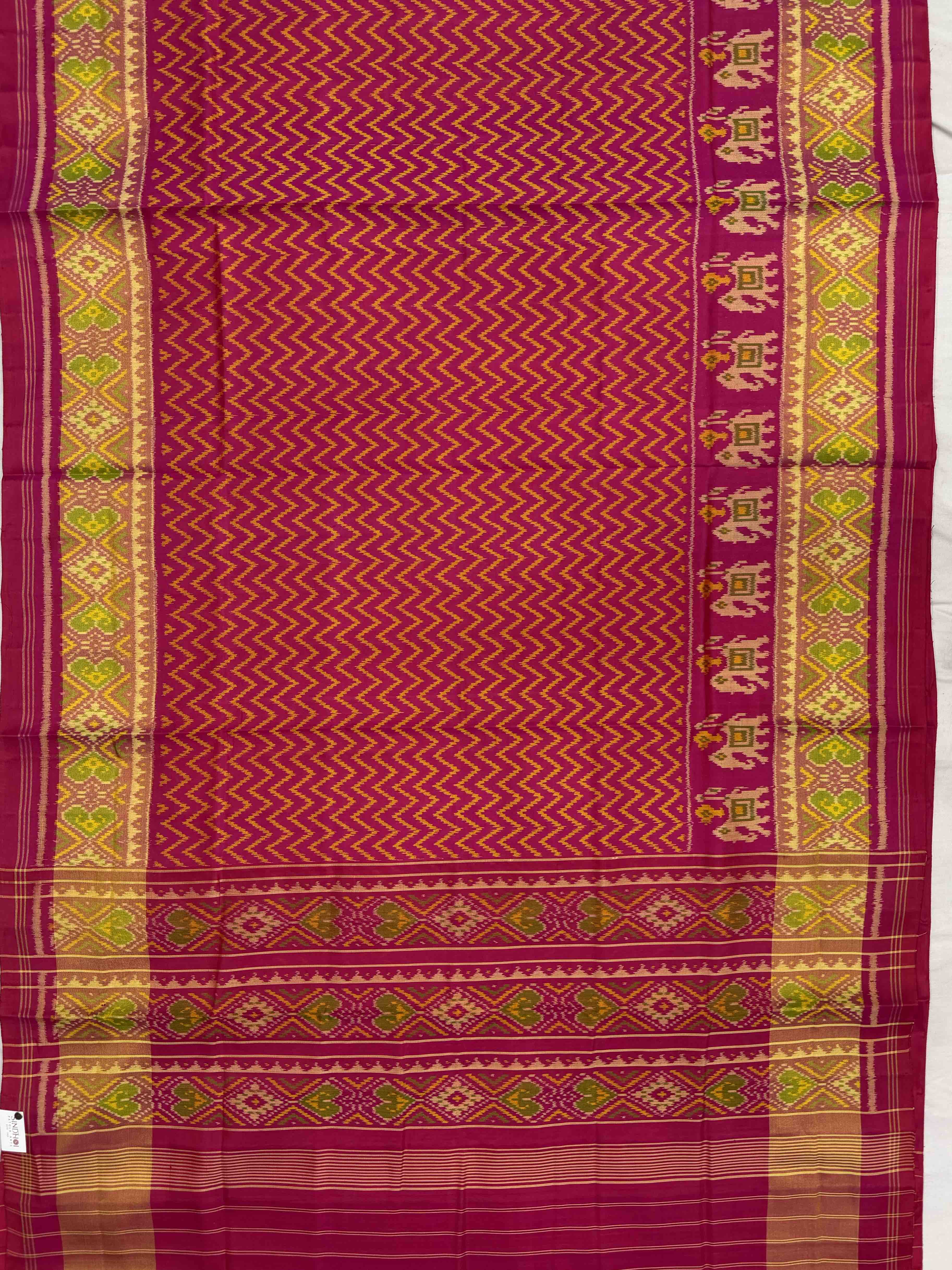 Pink zigzag skirt border Rajkot Patola Saree