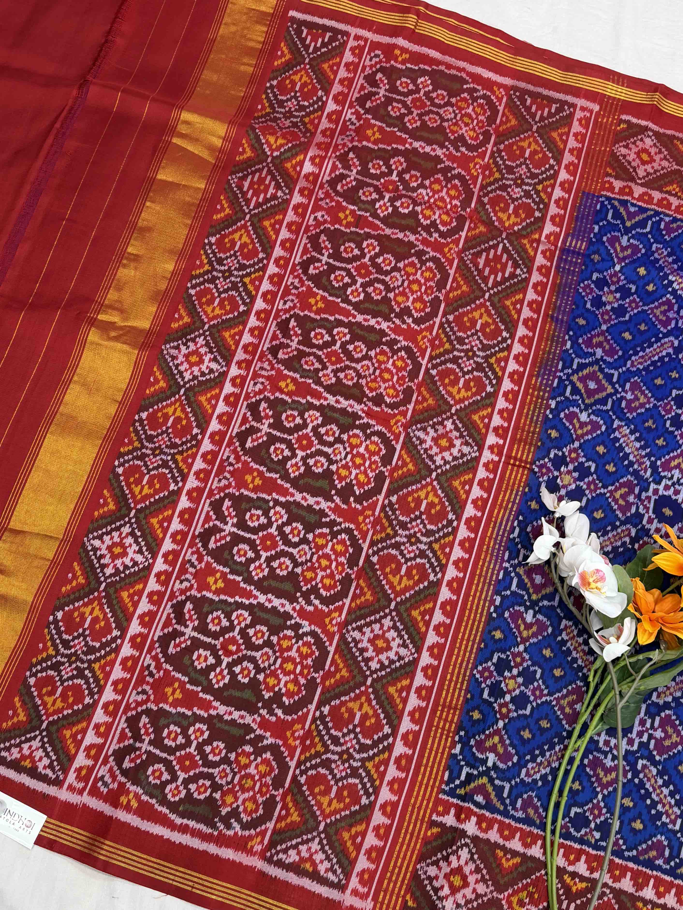 Red & Blue Manekchawk Single ikat Patan Patola
