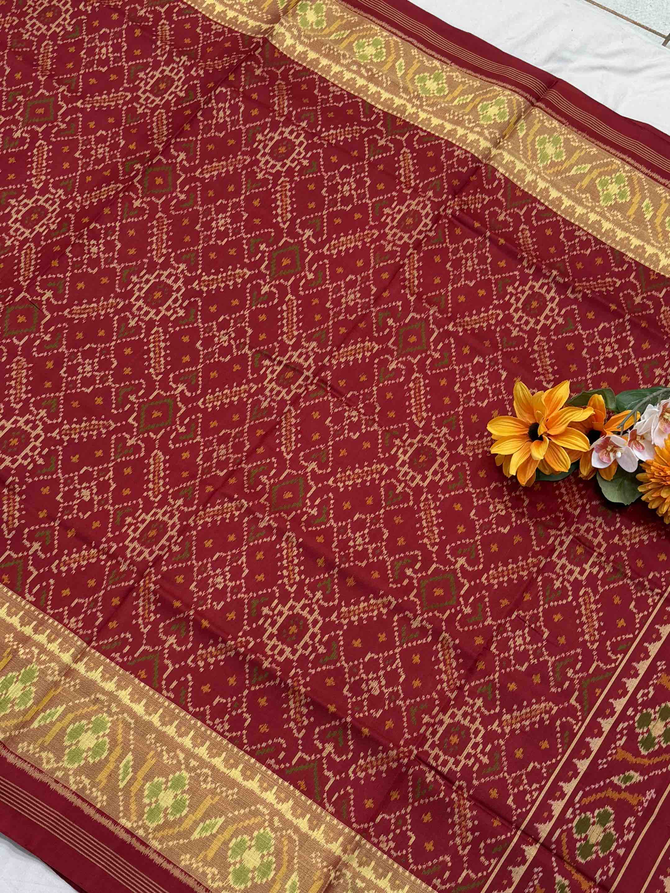 Maroonish red manekchawk Rajkot Patola Saree