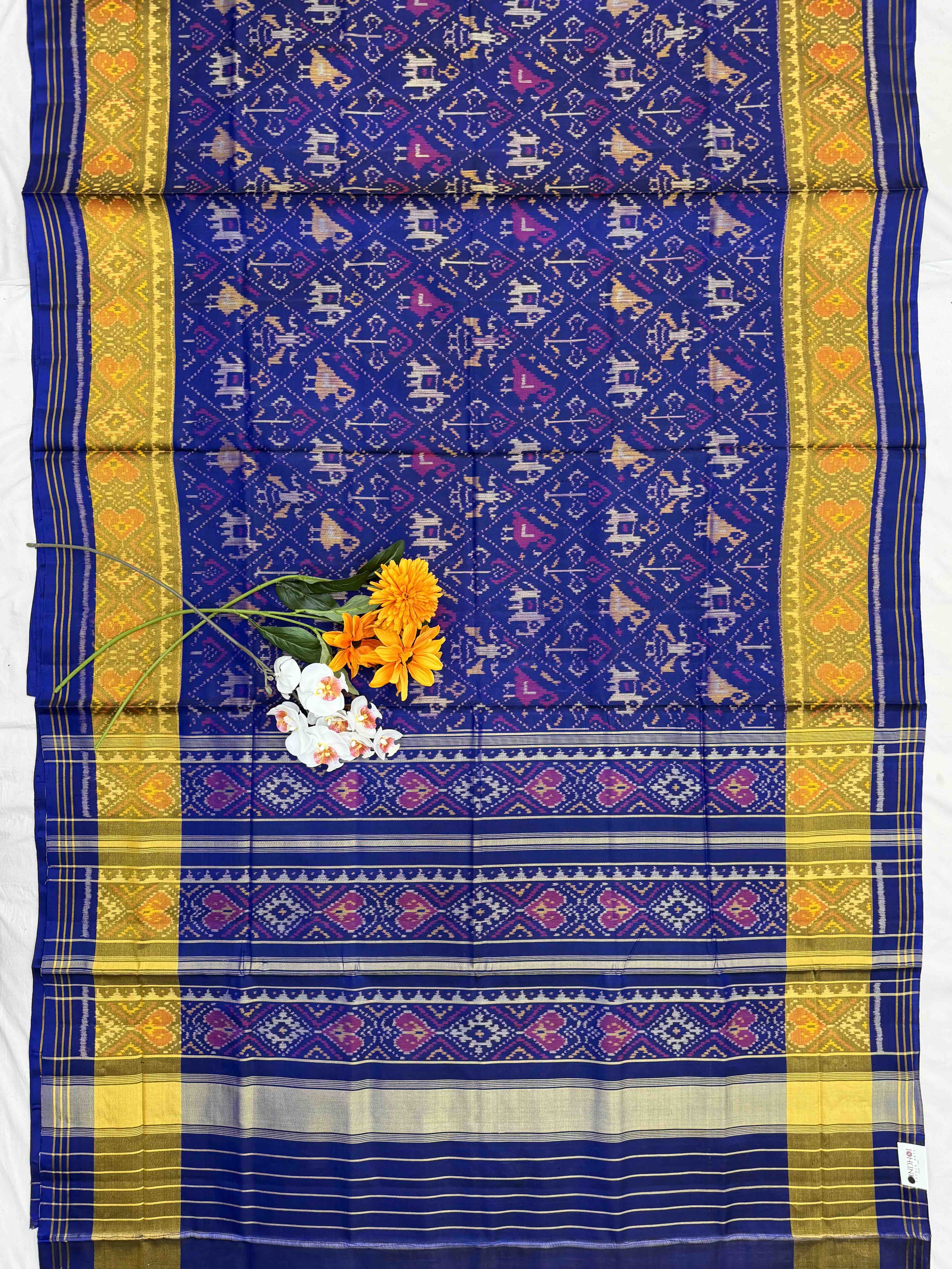 Typical Narikunj Tissue border Rajkot Patola Saree