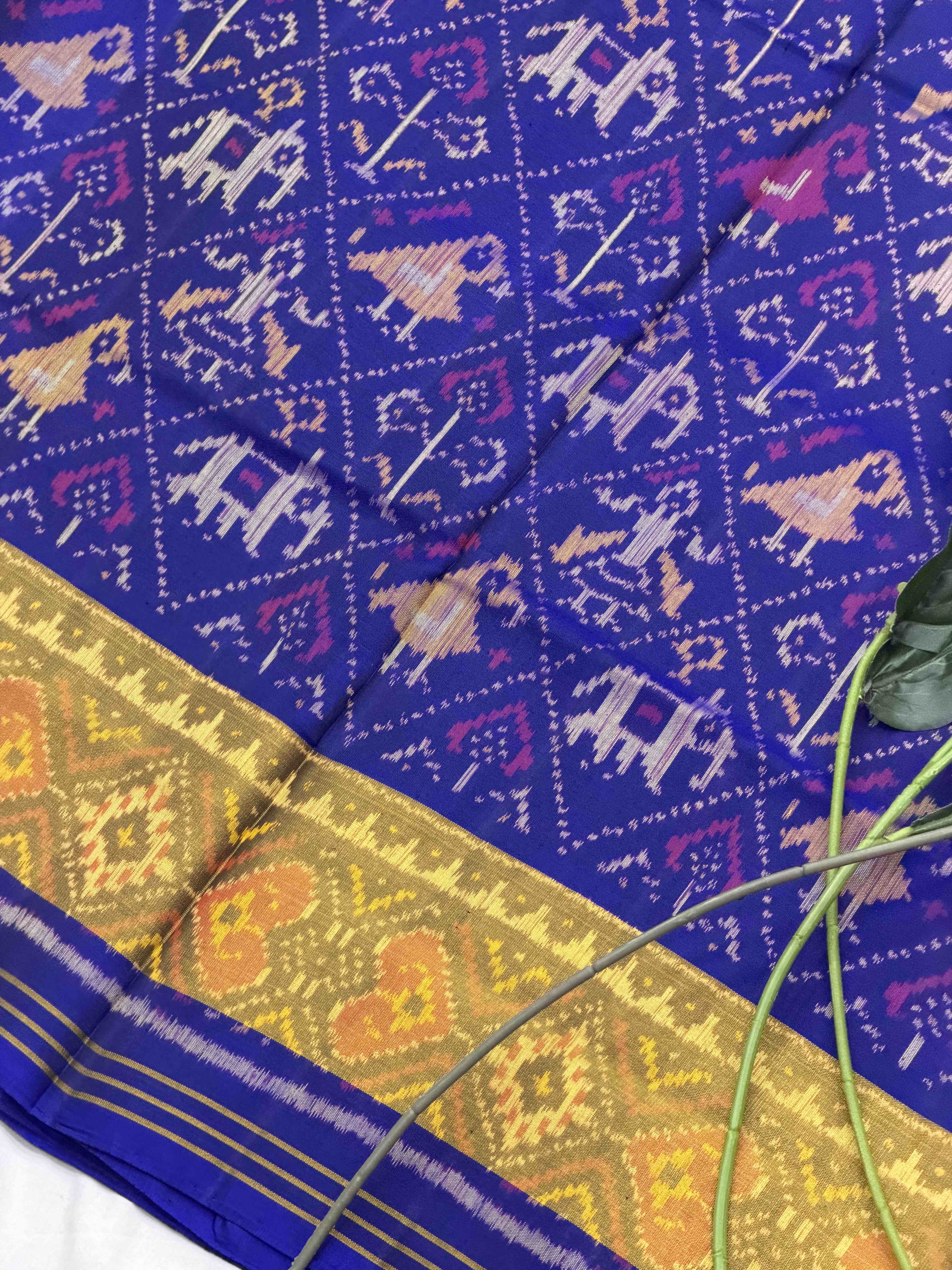 Typical Narikunj Tissue border Rajkot Patola Saree