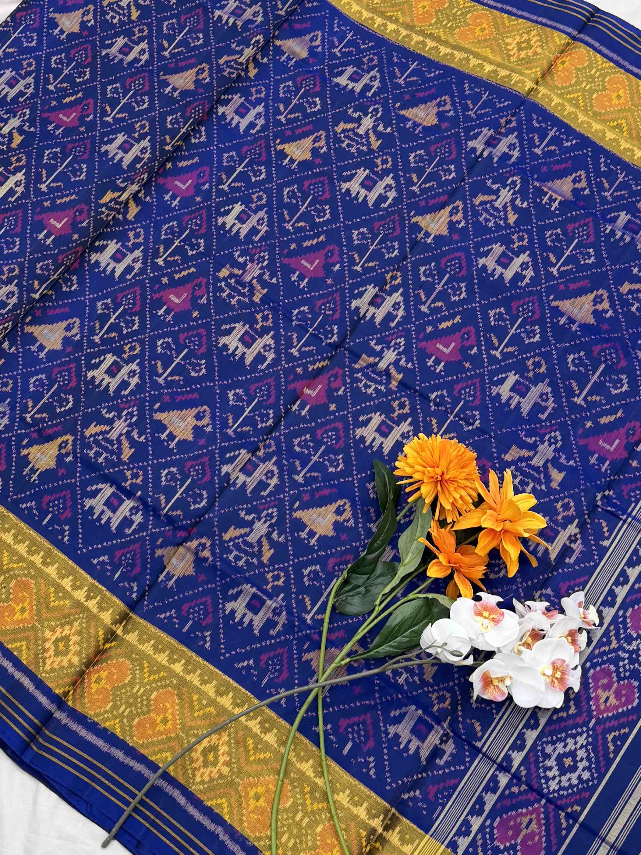 Typical Narikunj Tissue border Rajkot Patola Saree