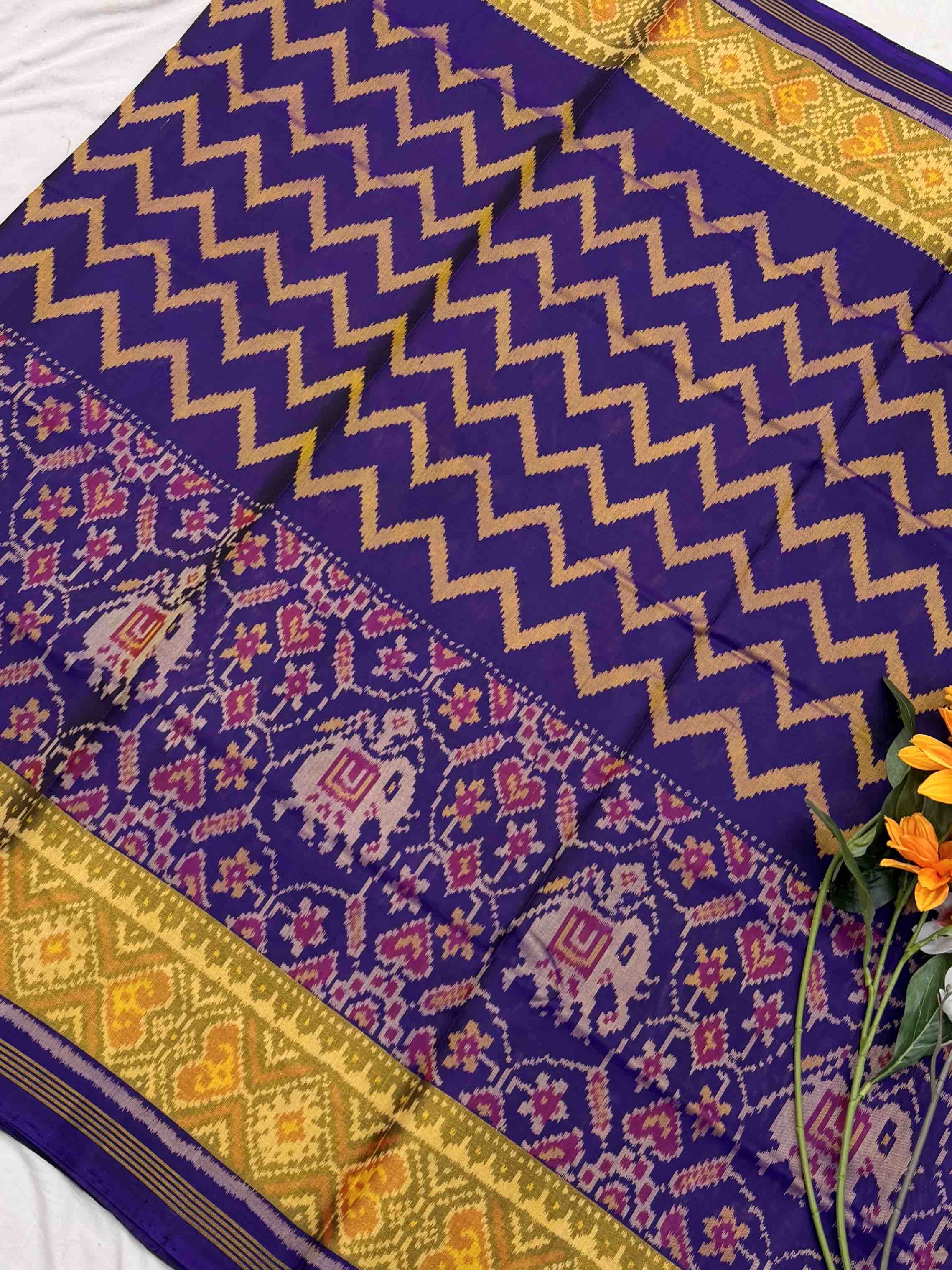 Purple skirt border with zigzag pattern Rajkot Patola