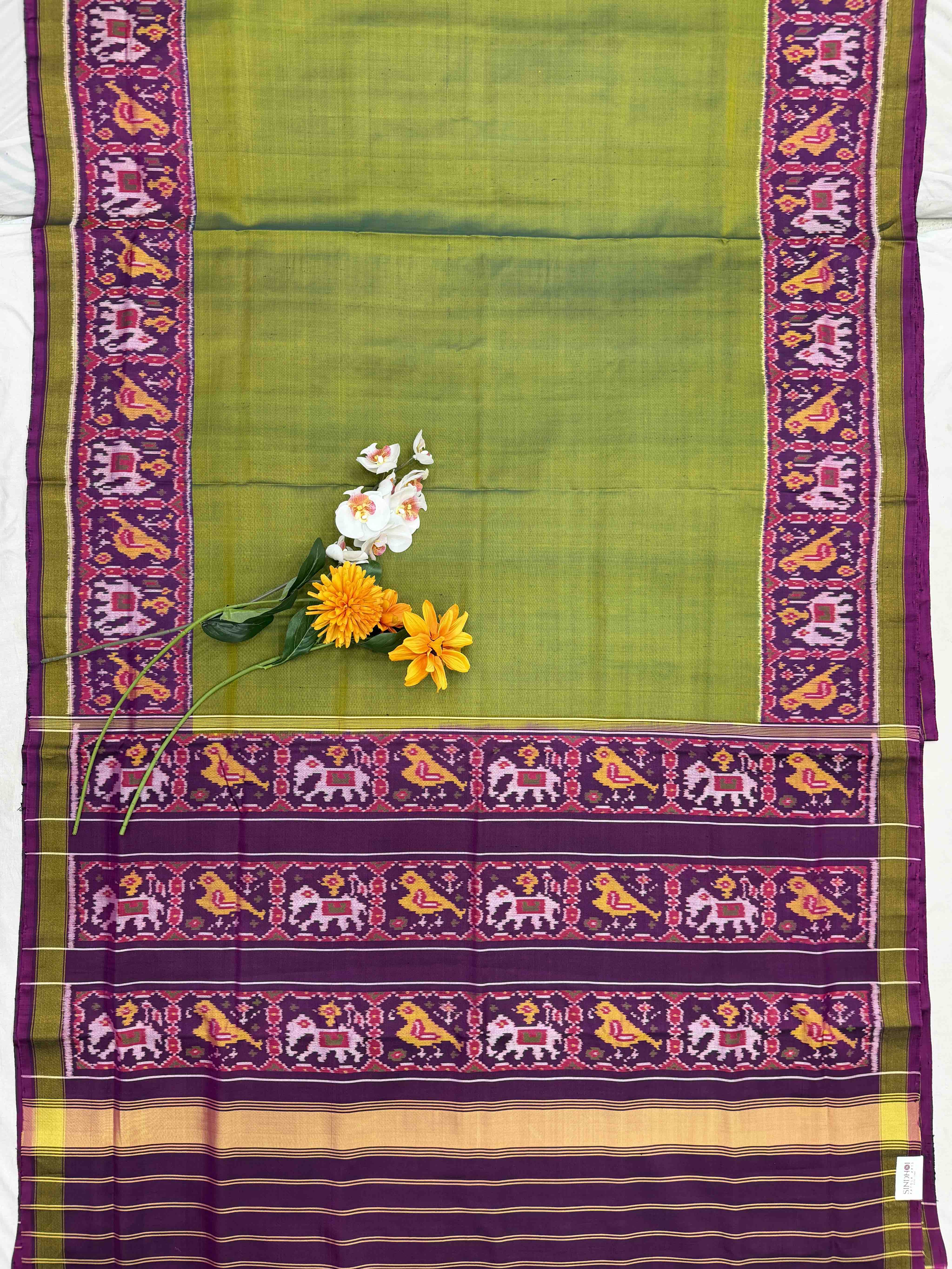 Magenta & shaded Green Gala border Patola Saree
