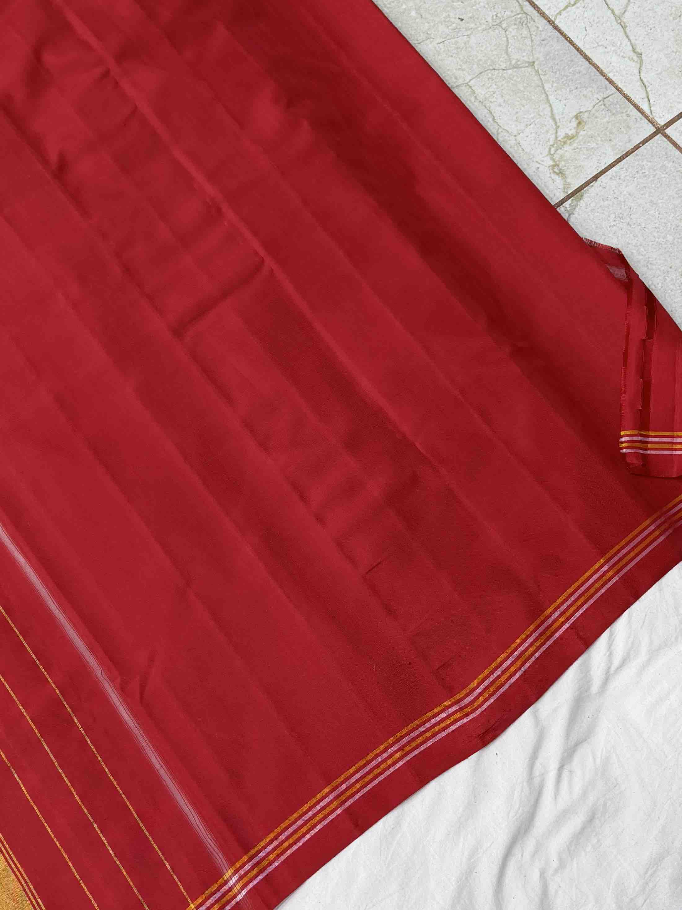 Red & pink navaratan narikunj Single ikat Patola Saree