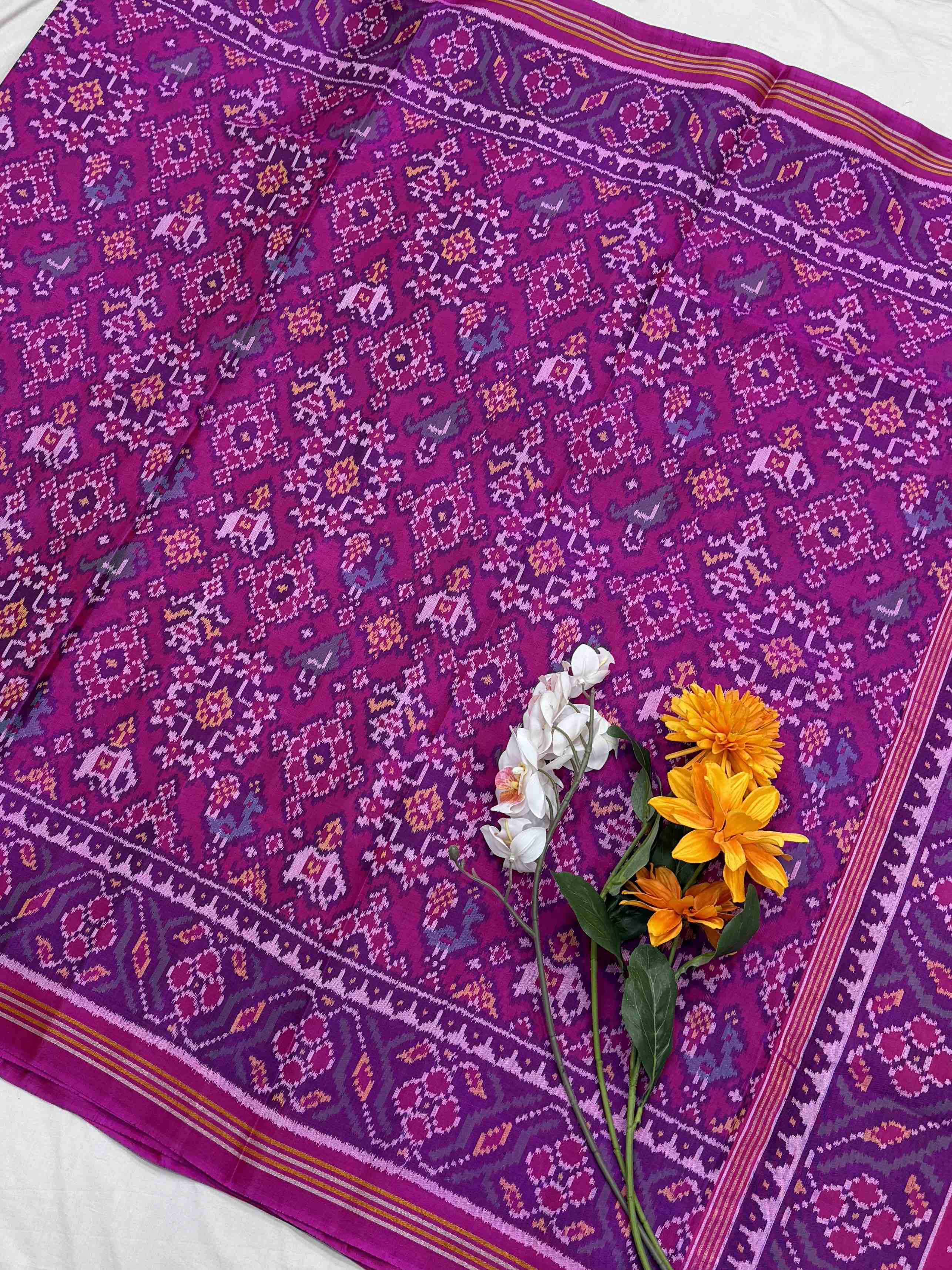Pink navaratan Narikunj single ikat Patola Saree
